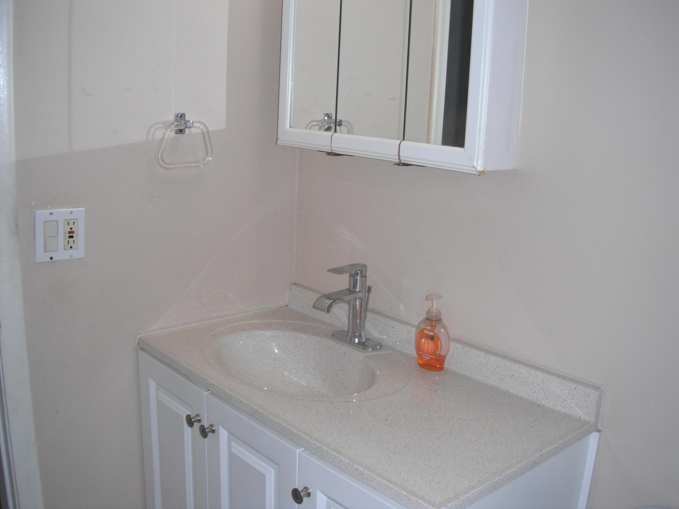4169 Sw 67th Avenue 205a Property Photo 19