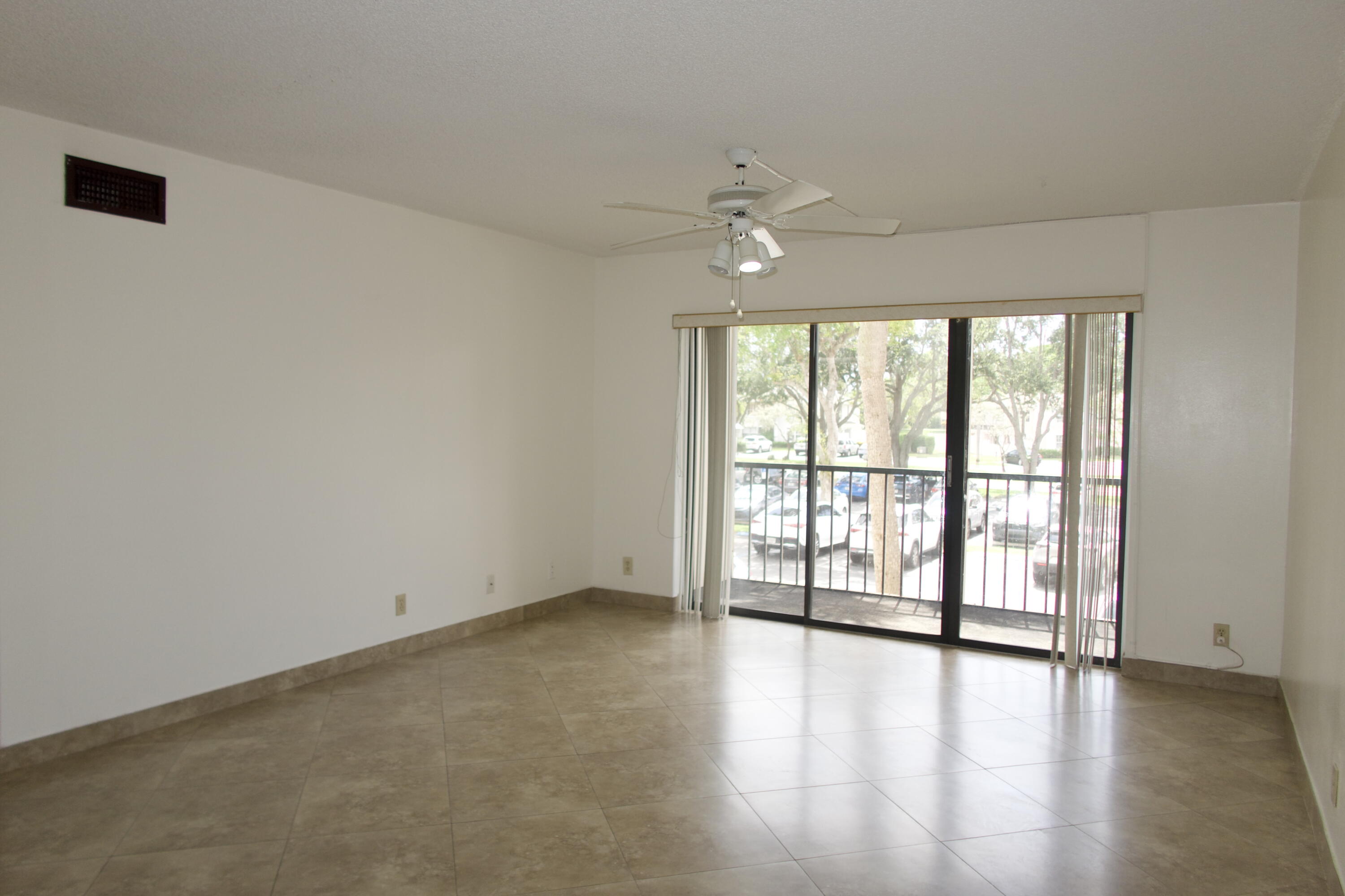 208 Foxtail Drive D2 Property Photo 4