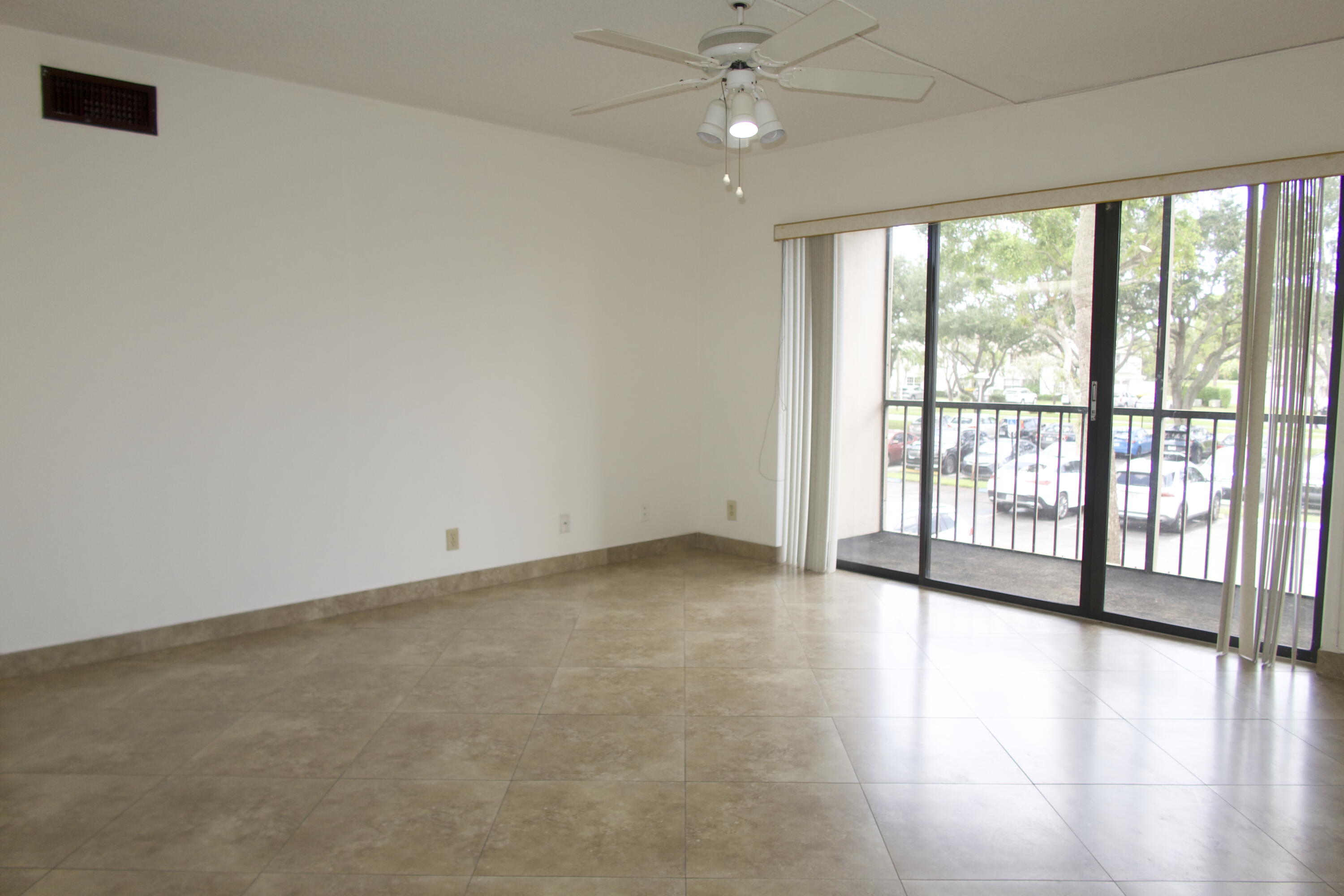 208 Foxtail Drive D2 Property Photo 7
