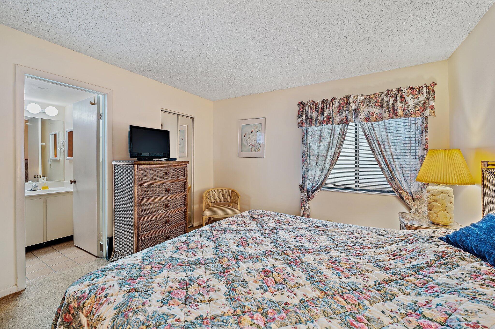 1605 S Us Highway 1 B104 Property Photo 17