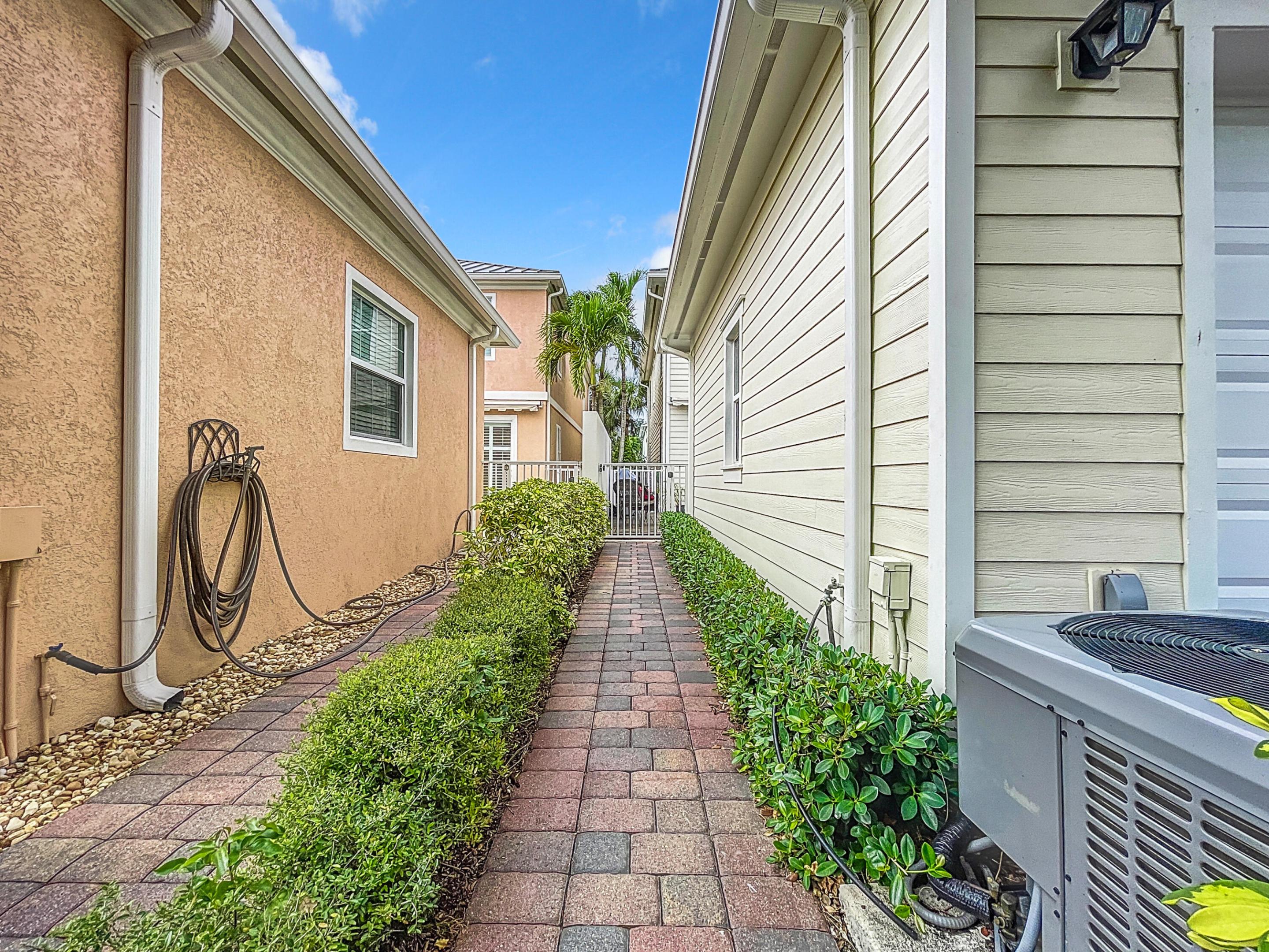 1164 Islamorada Drive Property Photo 10