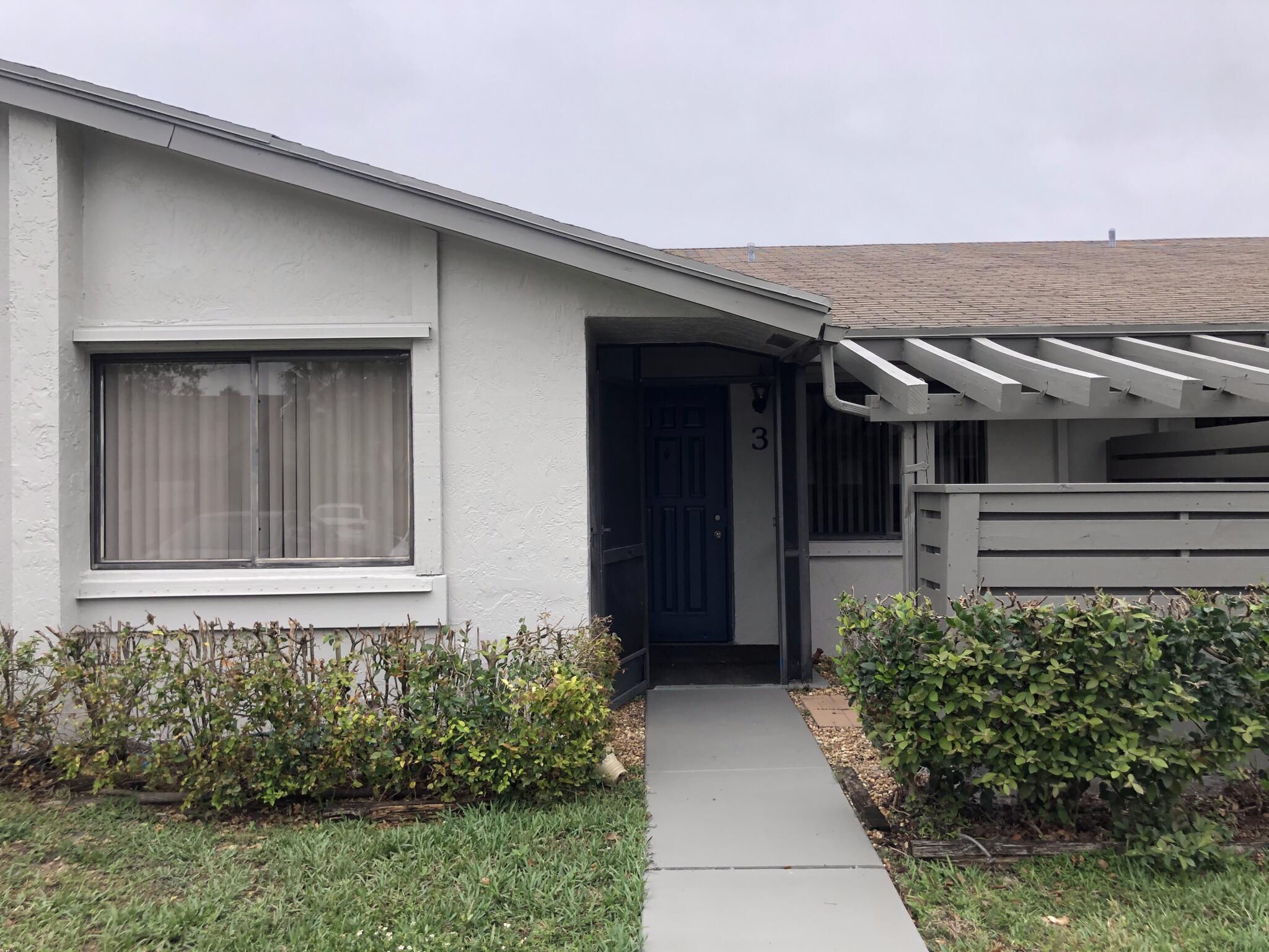 445 LAKEVIEW Drive 3 Property Photo 1