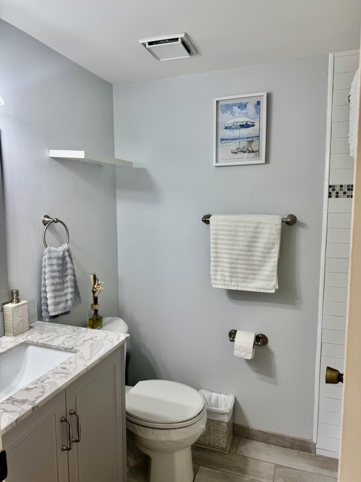 901 Pinecrest Circle B Property Photo 20