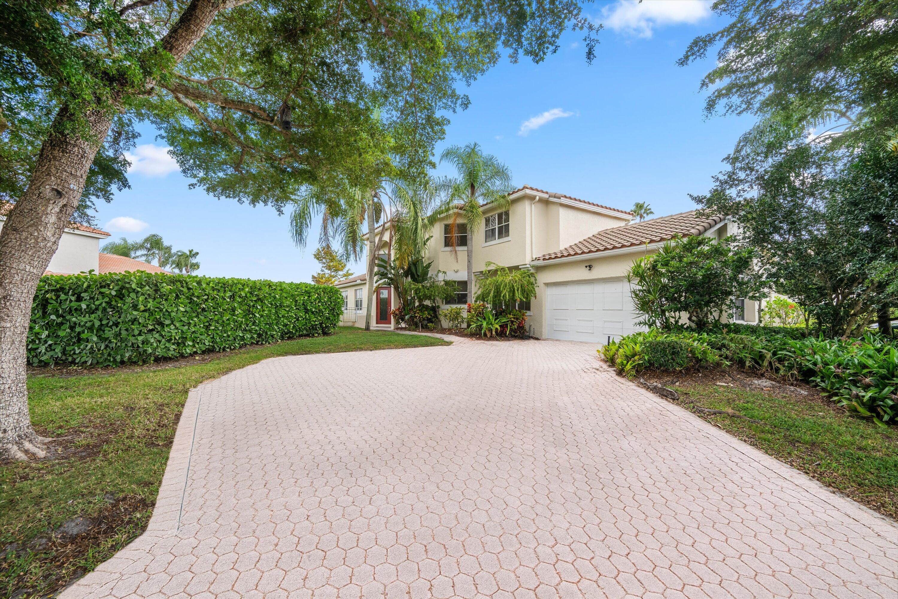 2104 Country Golf Drive Property Photo 1