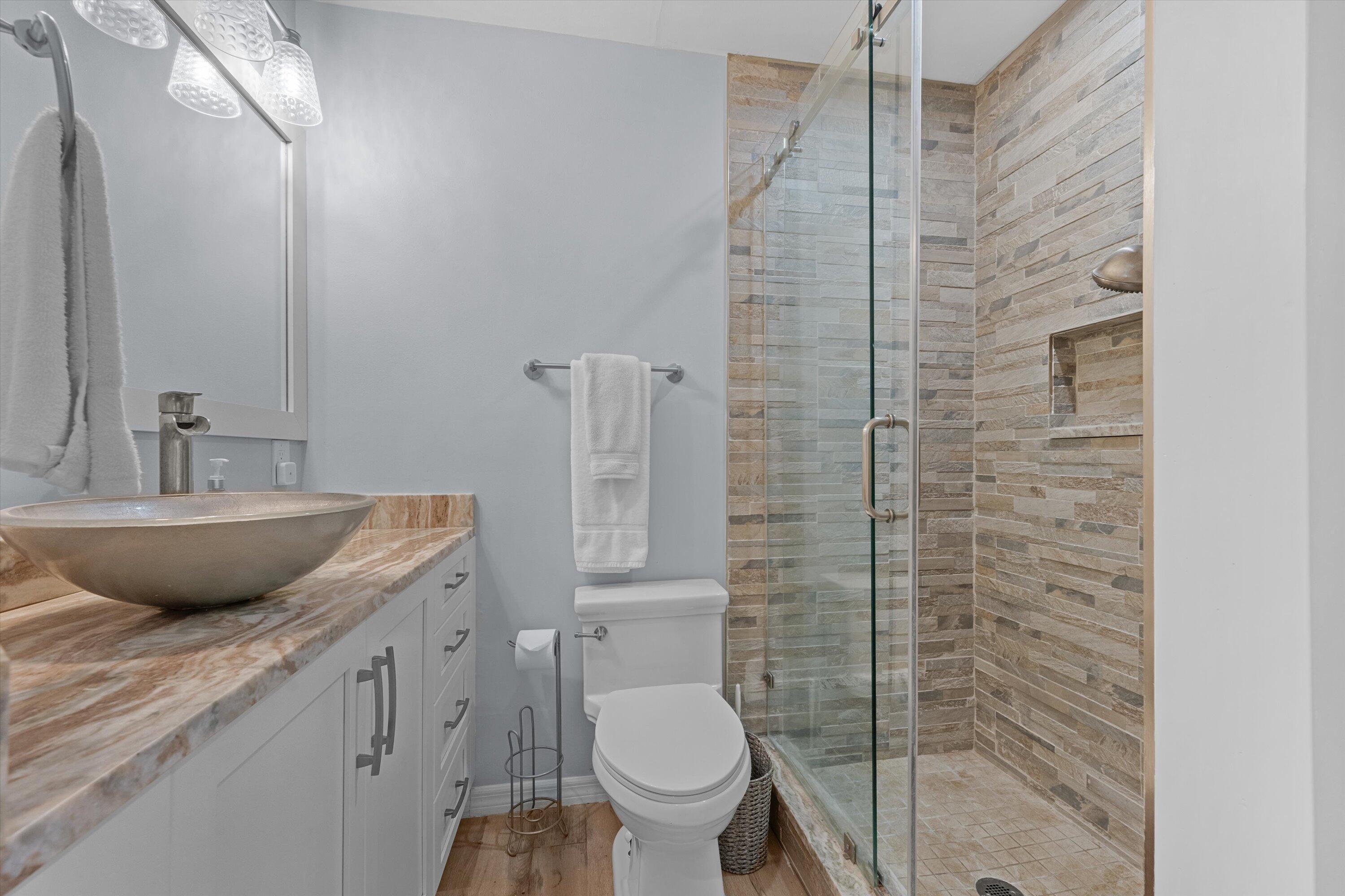 2104 Country Golf Drive Property Photo 12