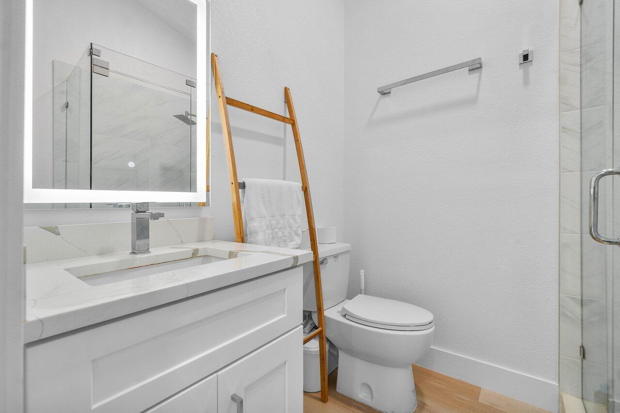 125 Gregory Place Property Photo 12