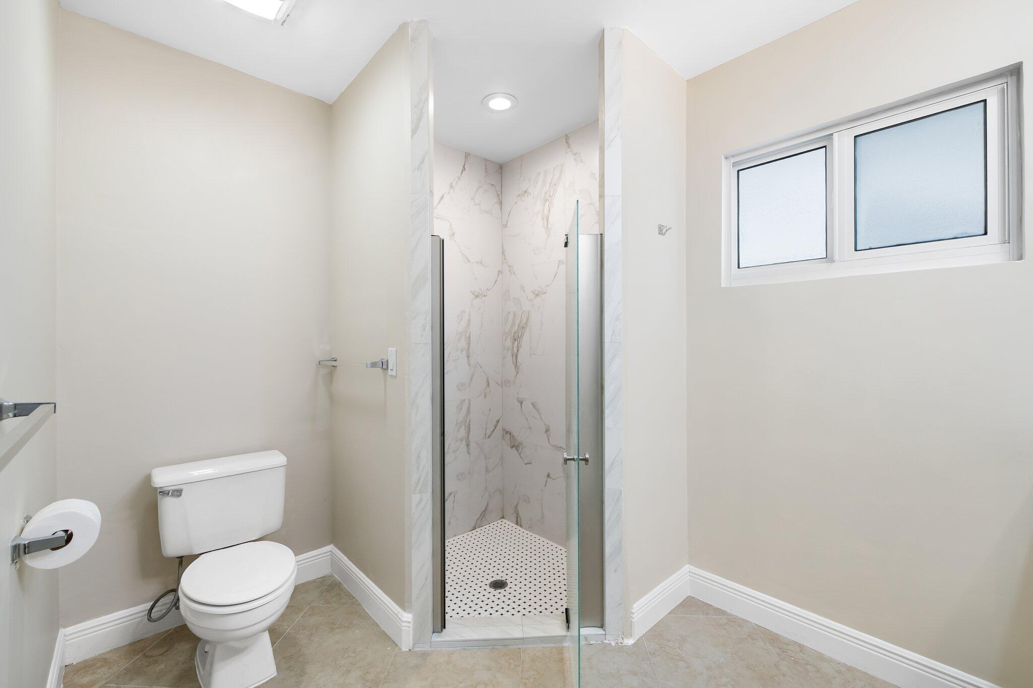 1209 Ne 18th Avenue Property Photo 16