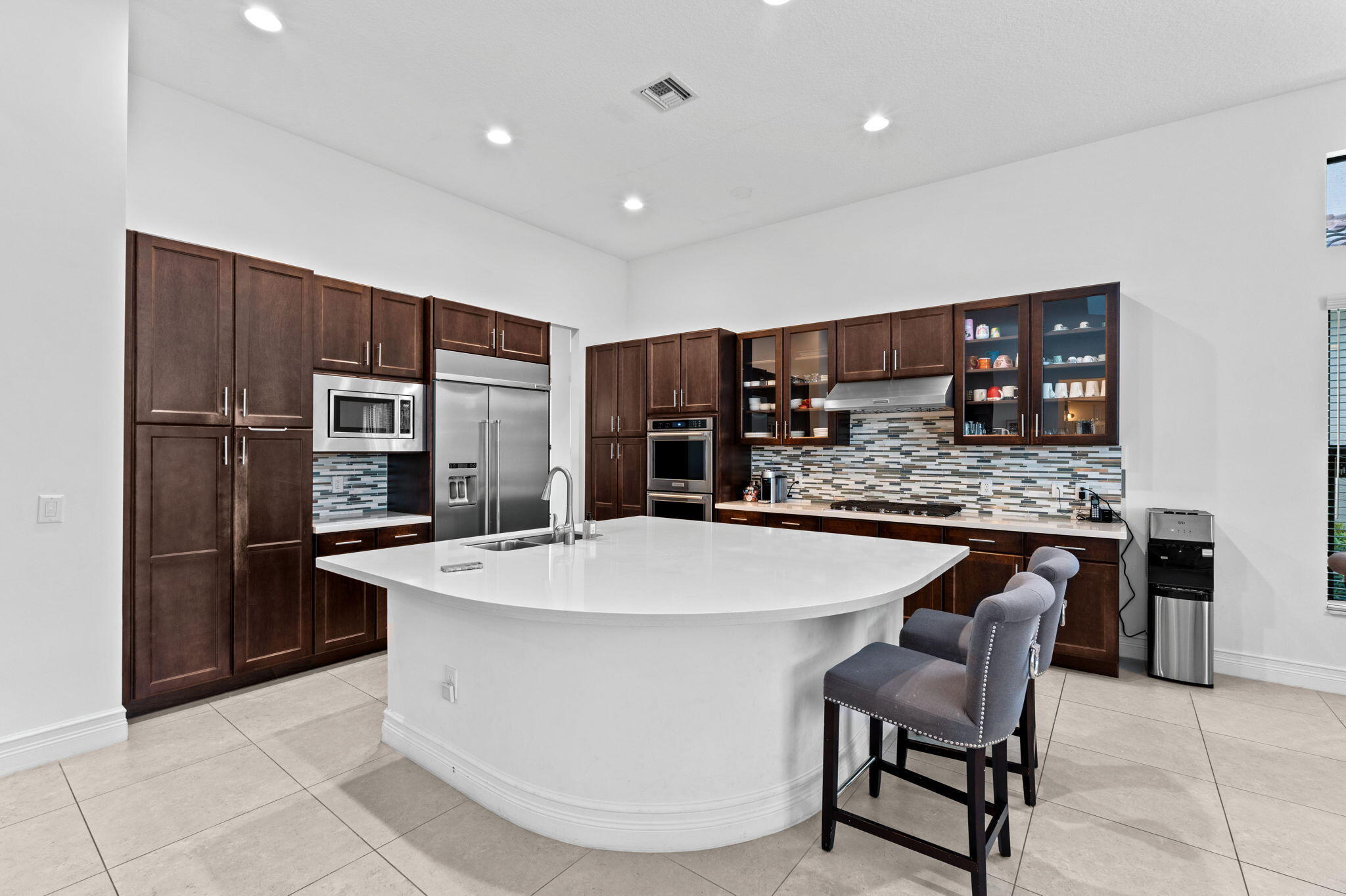 16813 Pavilion Way Property Photo 13