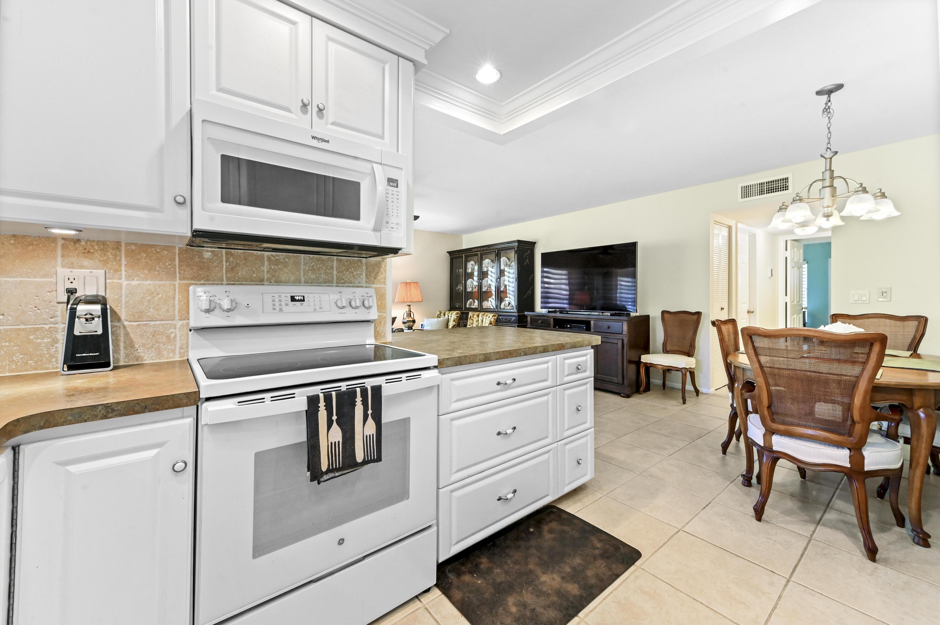 14080 Nesting Way A Property Photo 9