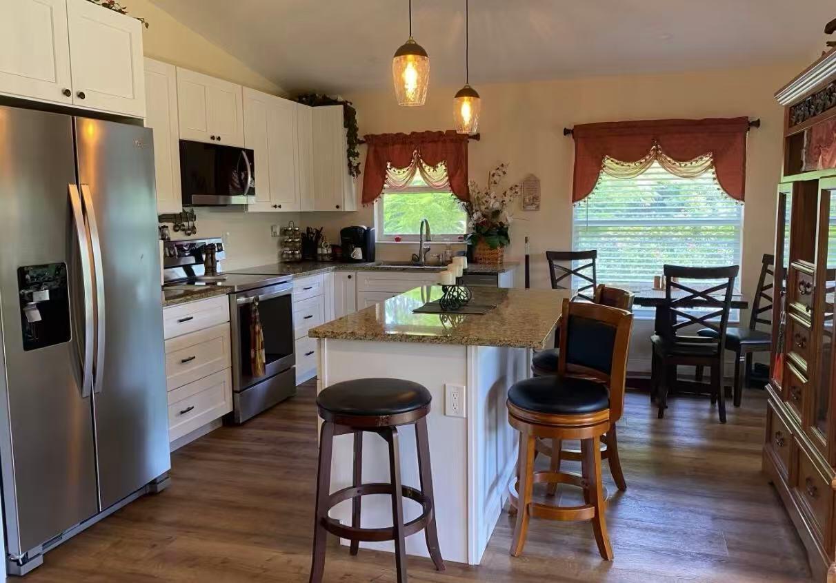 17354 68th Street N Property Photo 8