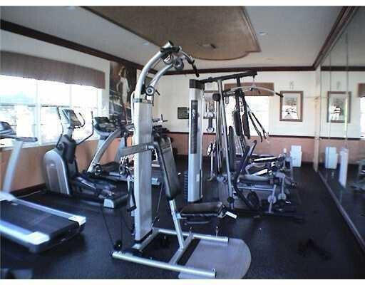 5021 N Wiles Road 205 Property Photo 8