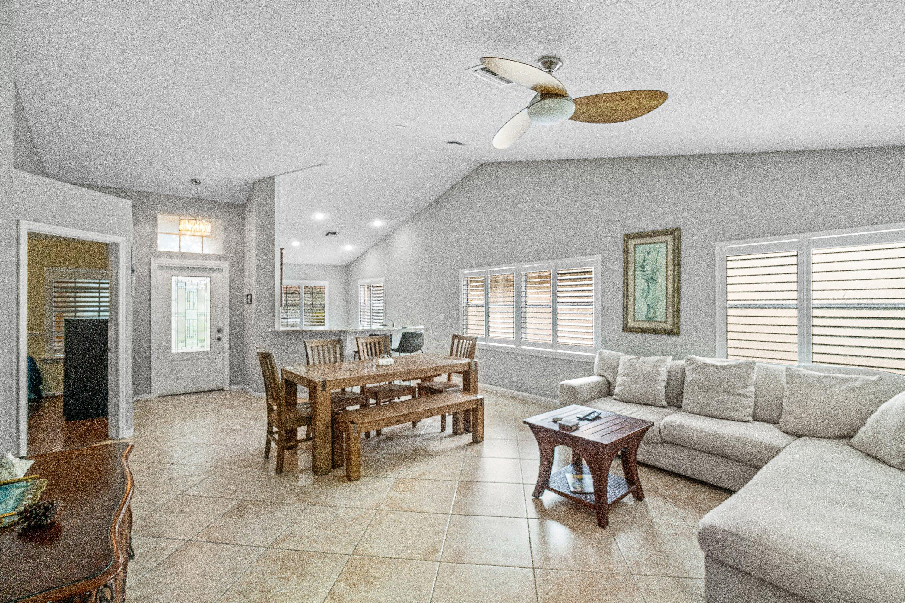 3703 S Lancewood Place Property Photo 6