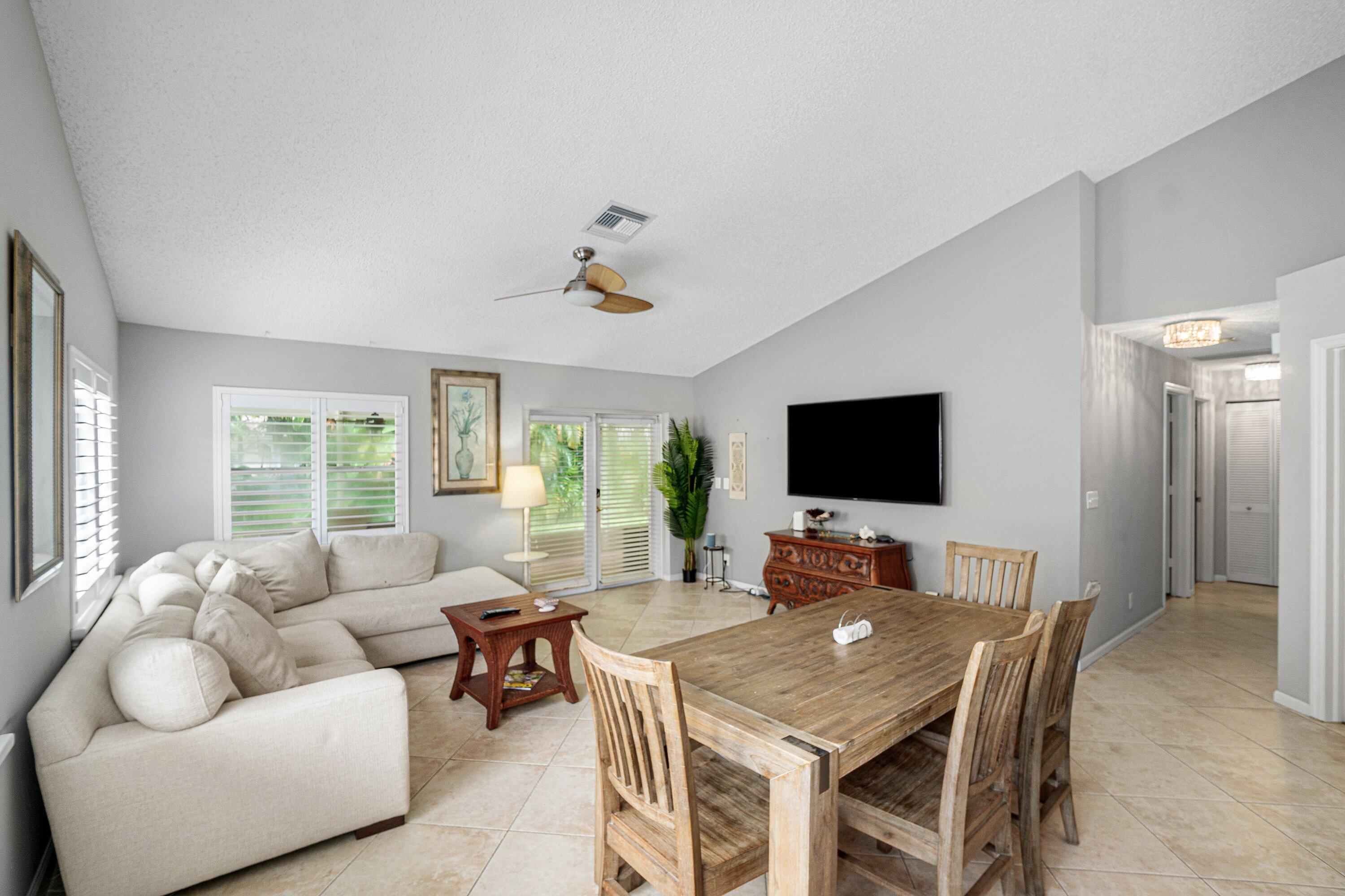 3703 S Lancewood Place Property Photo 7