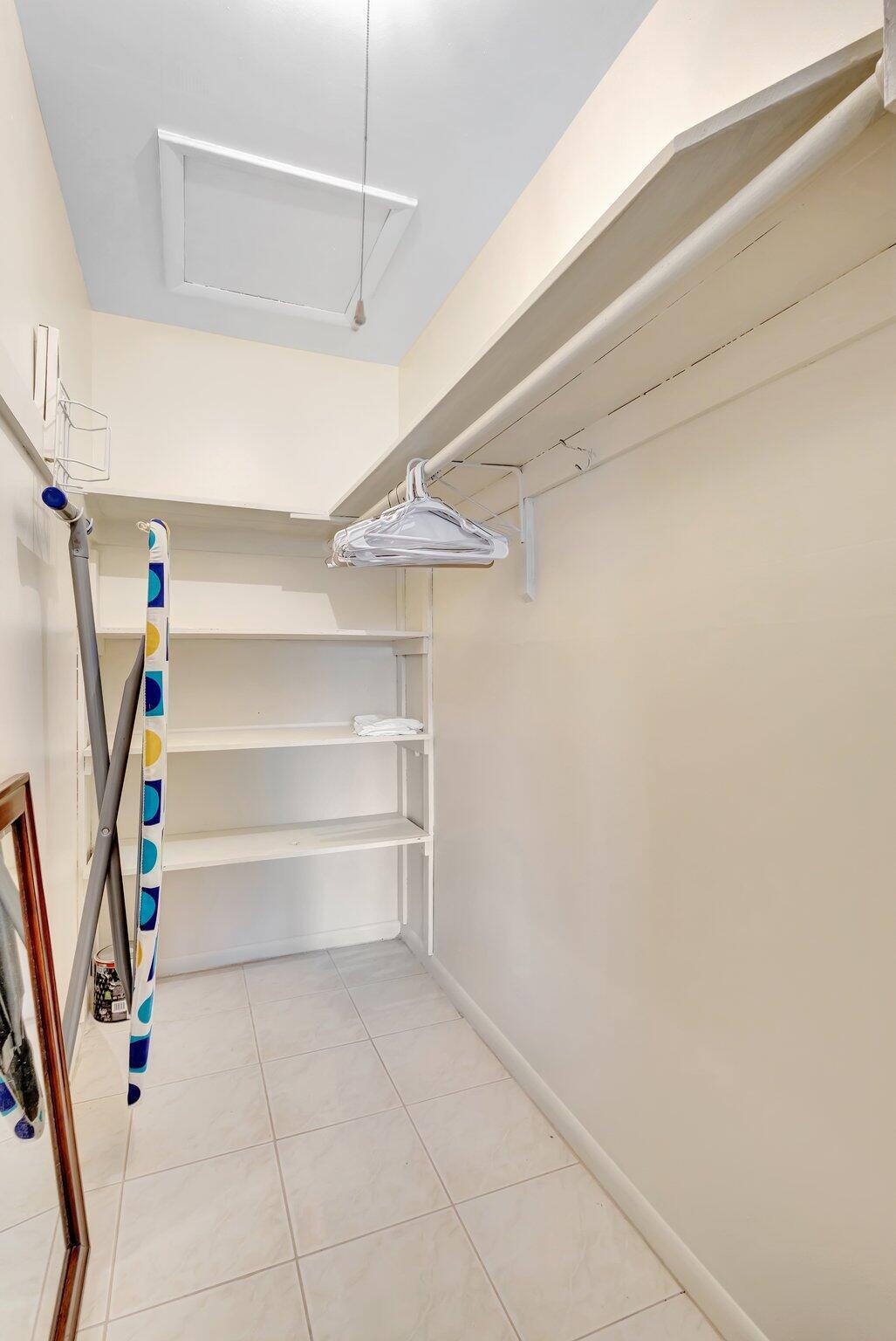64 Coventry C Property Photo 12