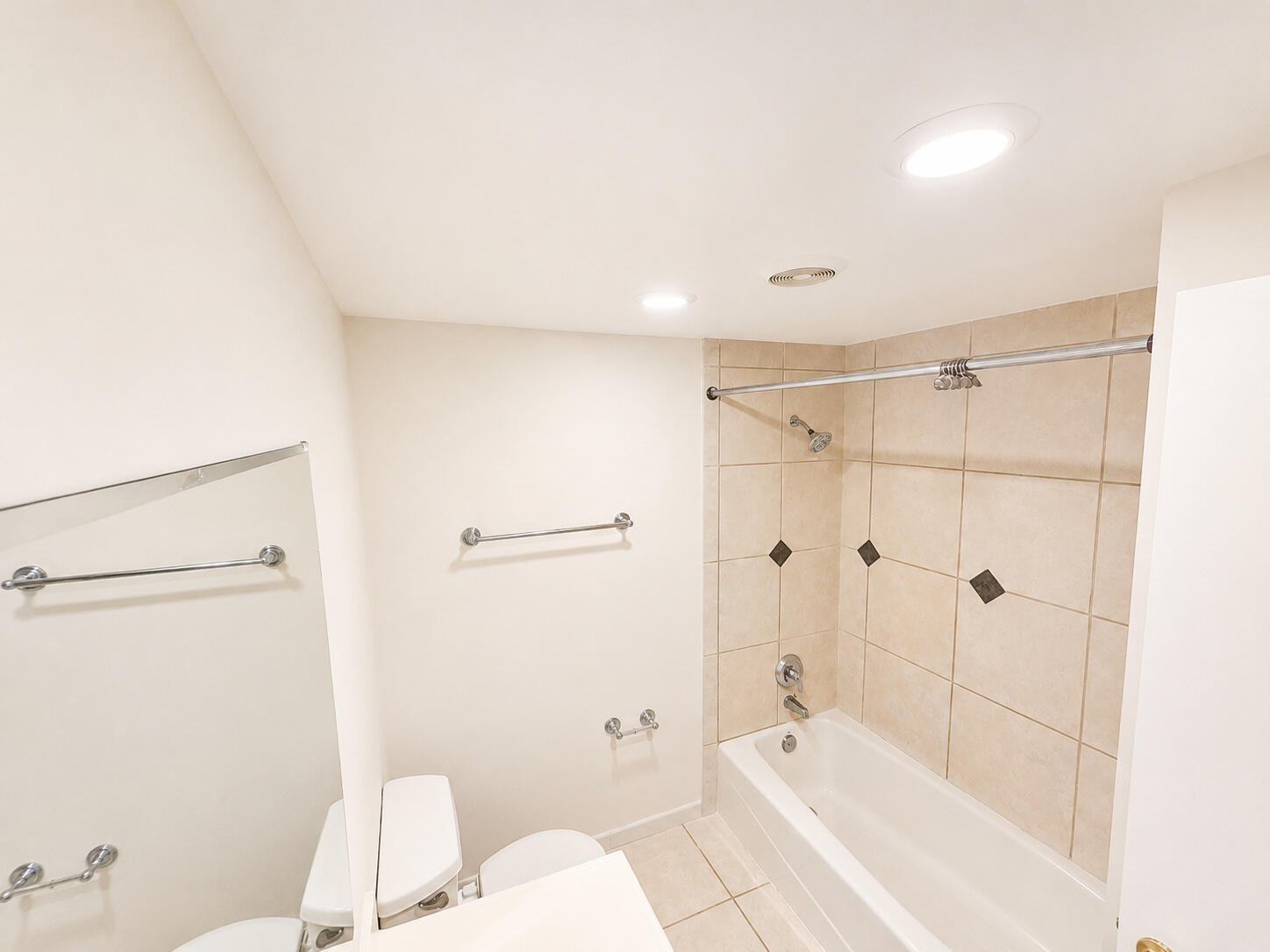 6705 N Kendall Drive 307 Property Photo 11