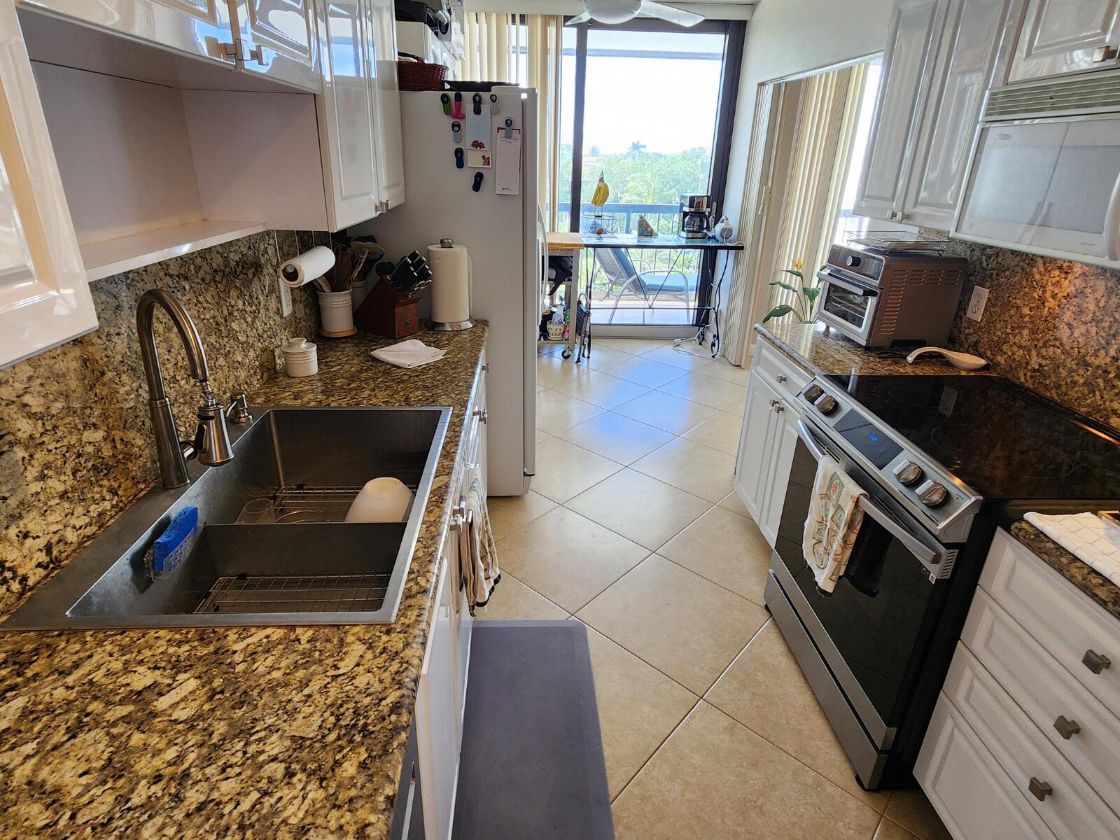 4748 S Ocean 5b Property Photo 8