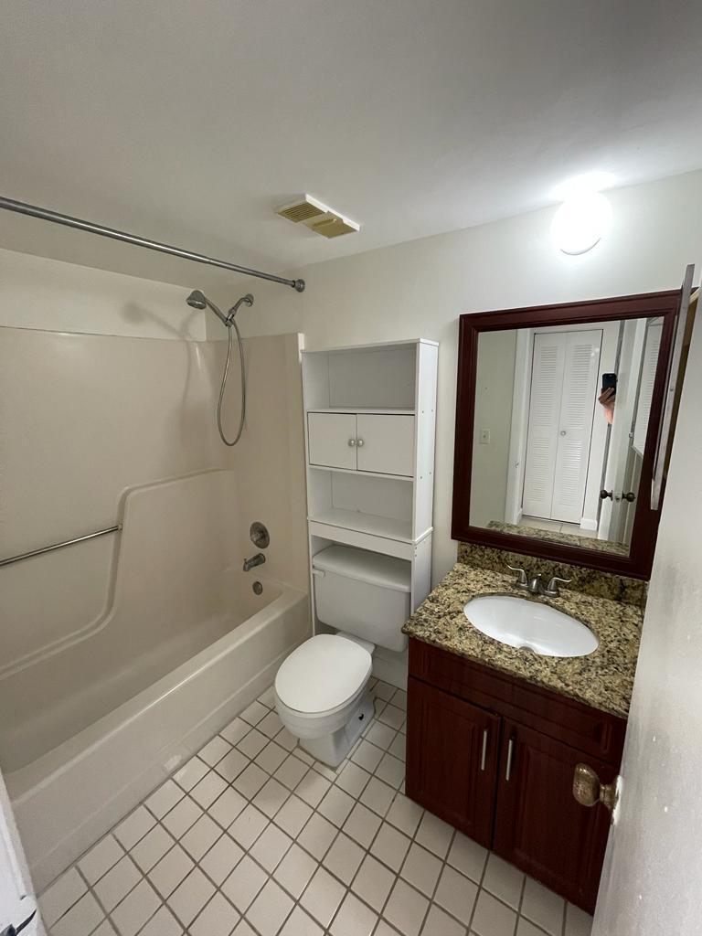 6844 Palmetto Circle S 201 Property Photo 12