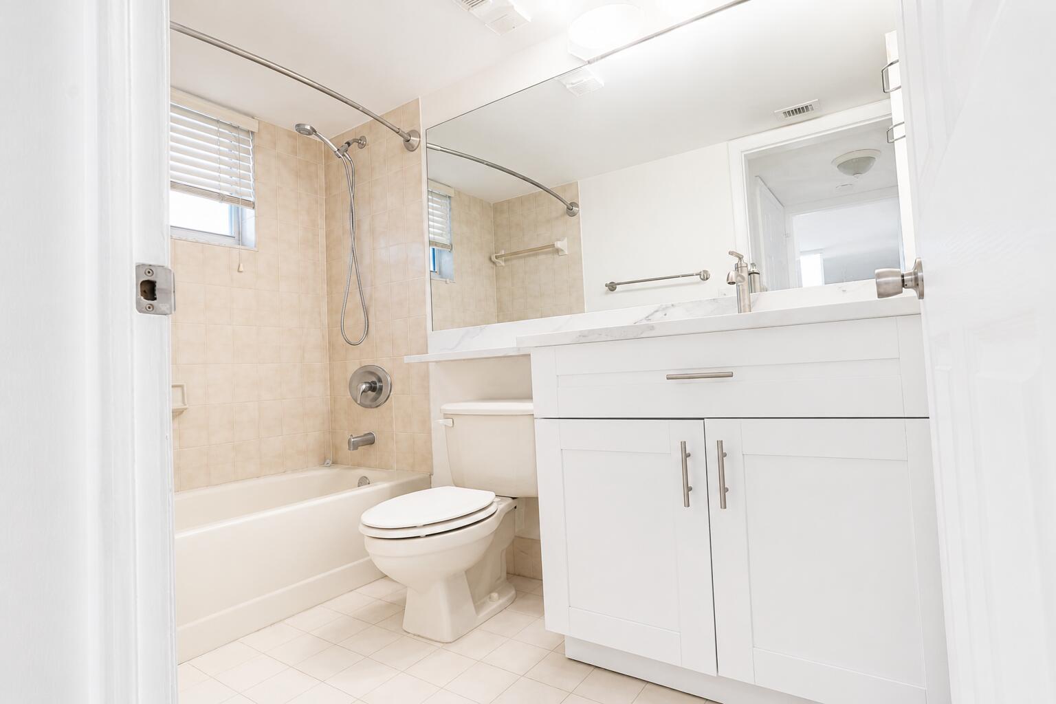 5910 Morningstar Circle #202 Property Photo 8
