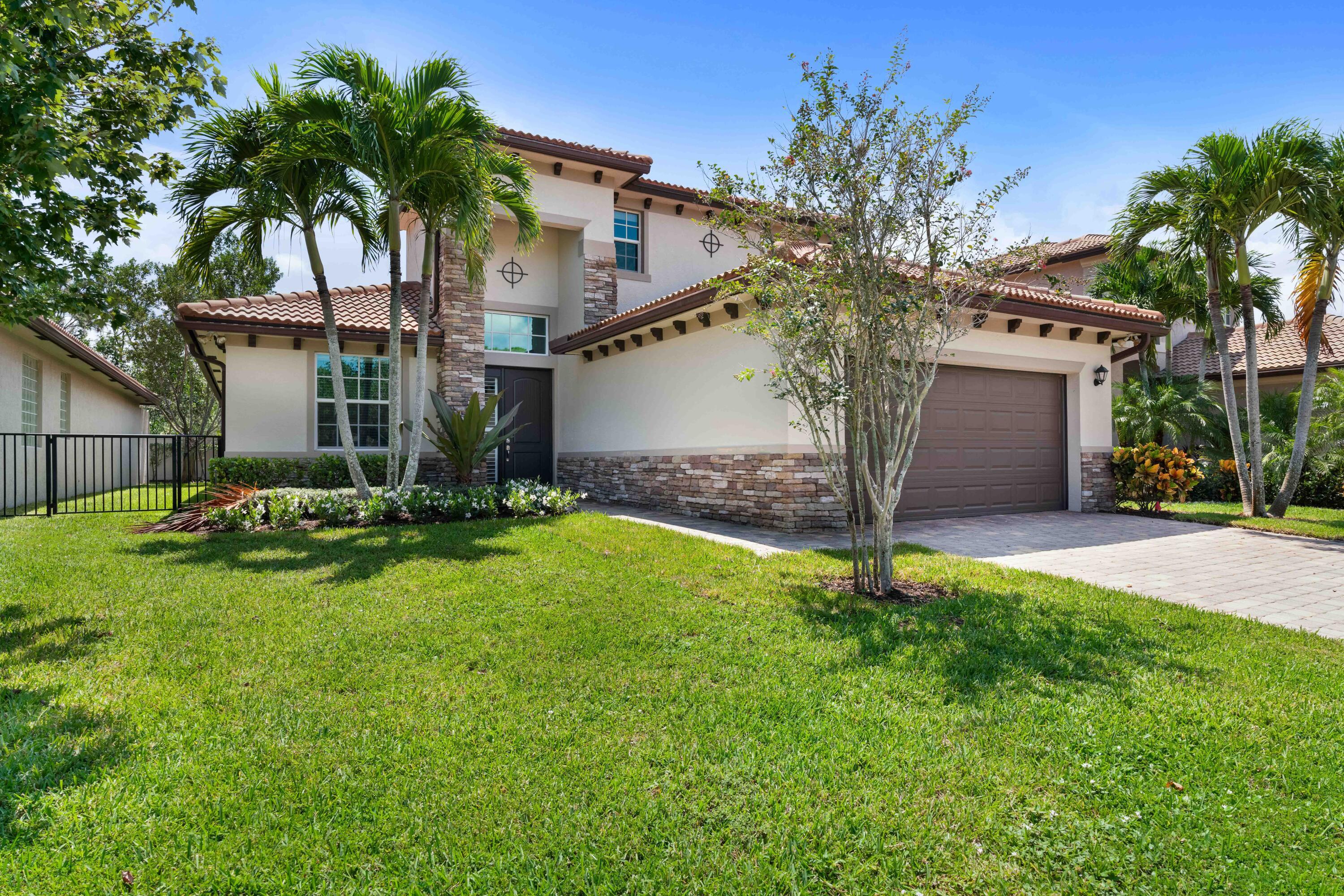 7018 Limestone Cay Road Property Photo 2