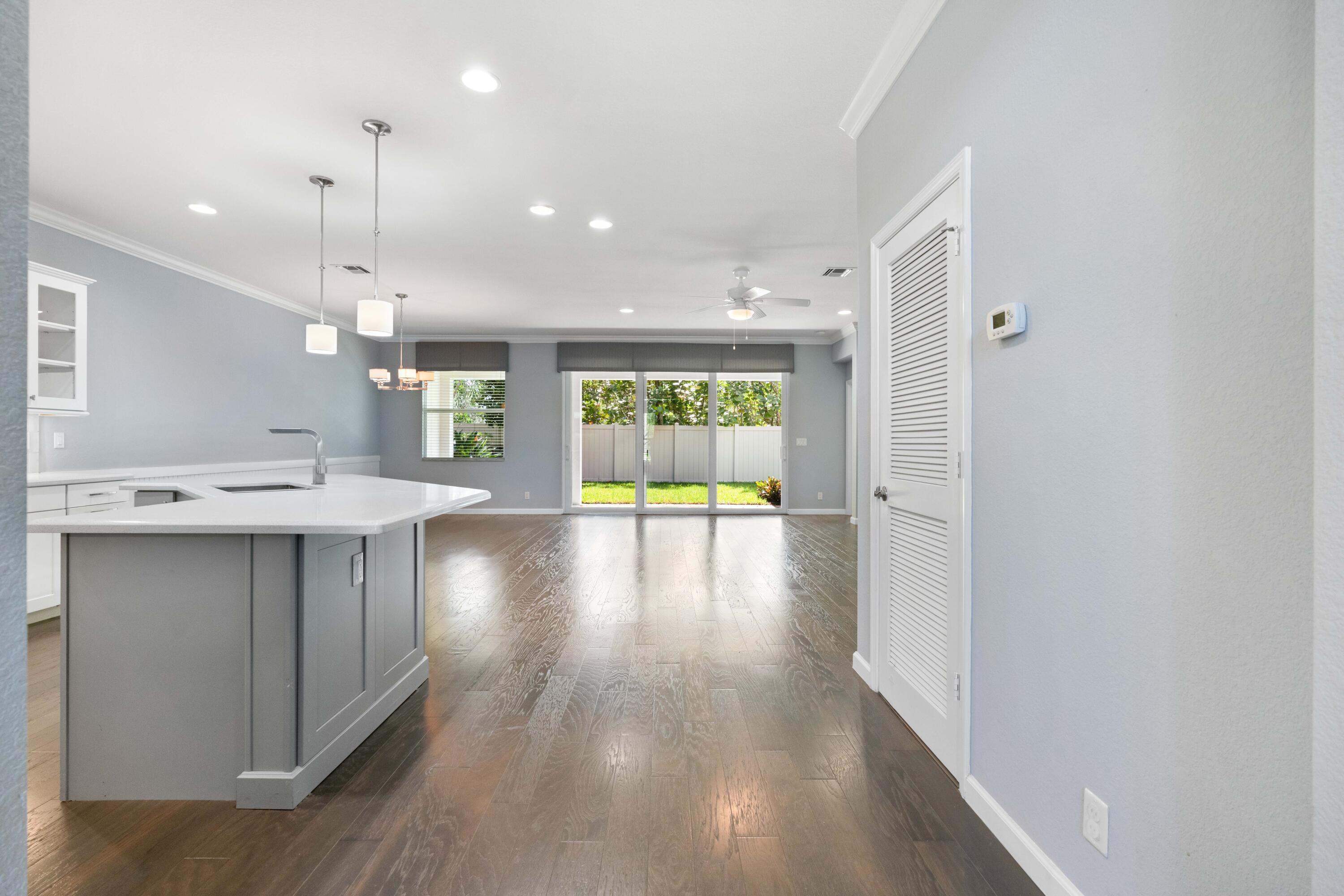 7018 Limestone Cay Road Property Photo 8