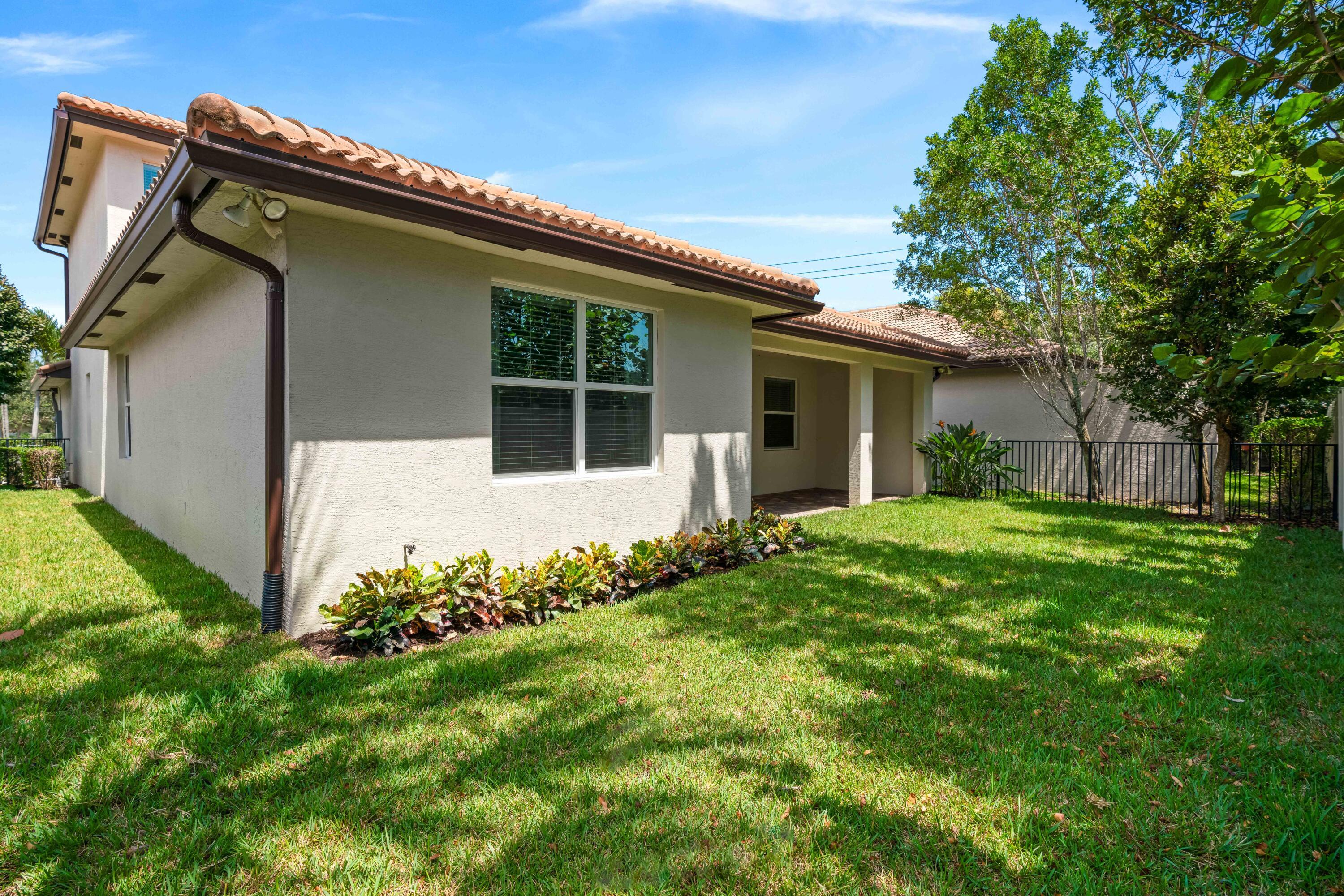 7018 Limestone Cay Road Property Photo 46