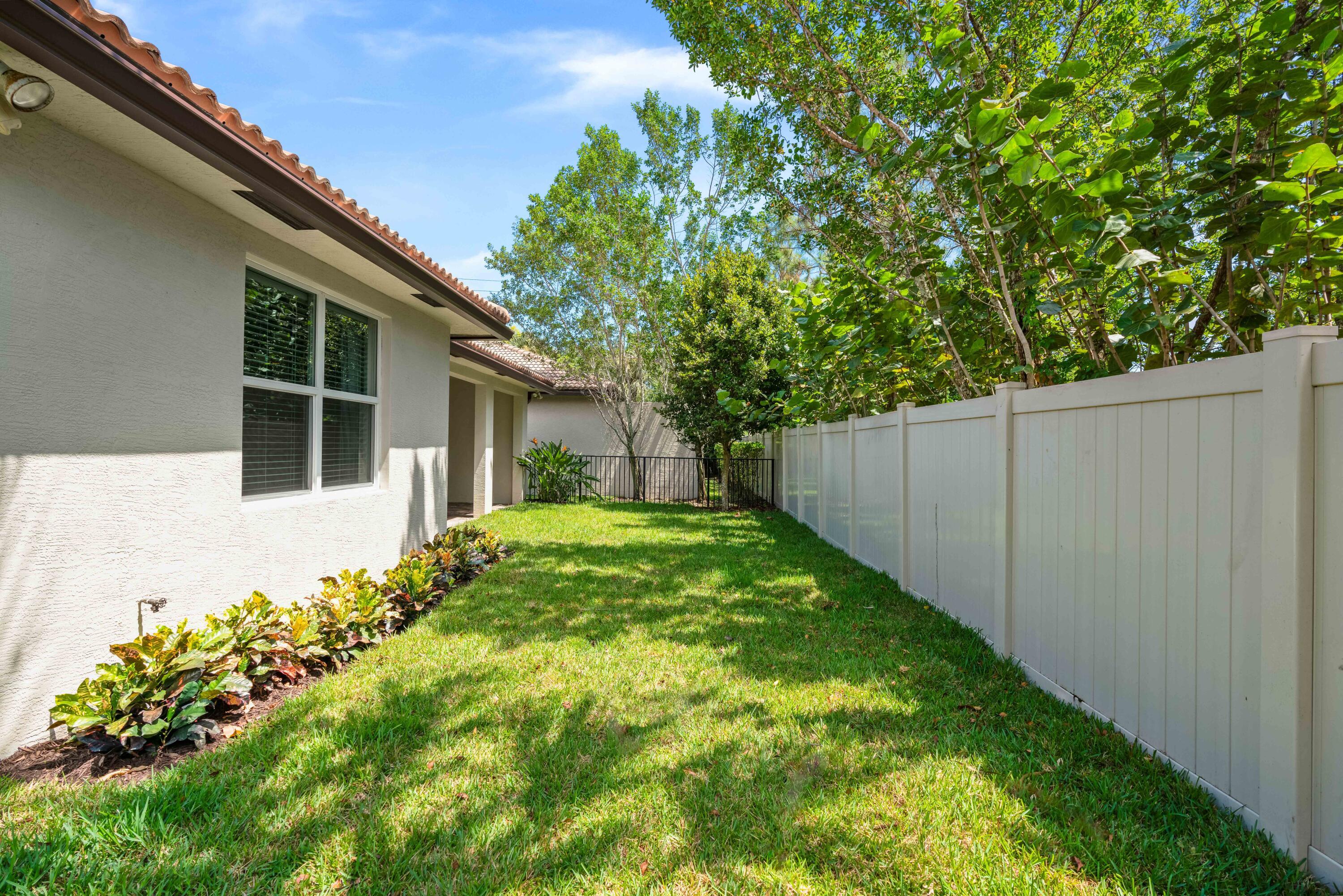 7018 Limestone Cay Road Property Photo 47