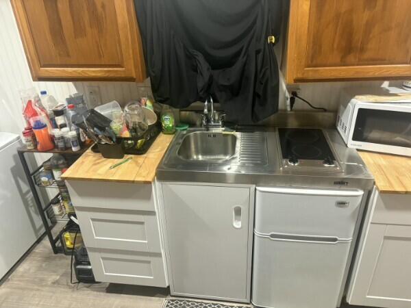2855 Boston Court Property Photo 8