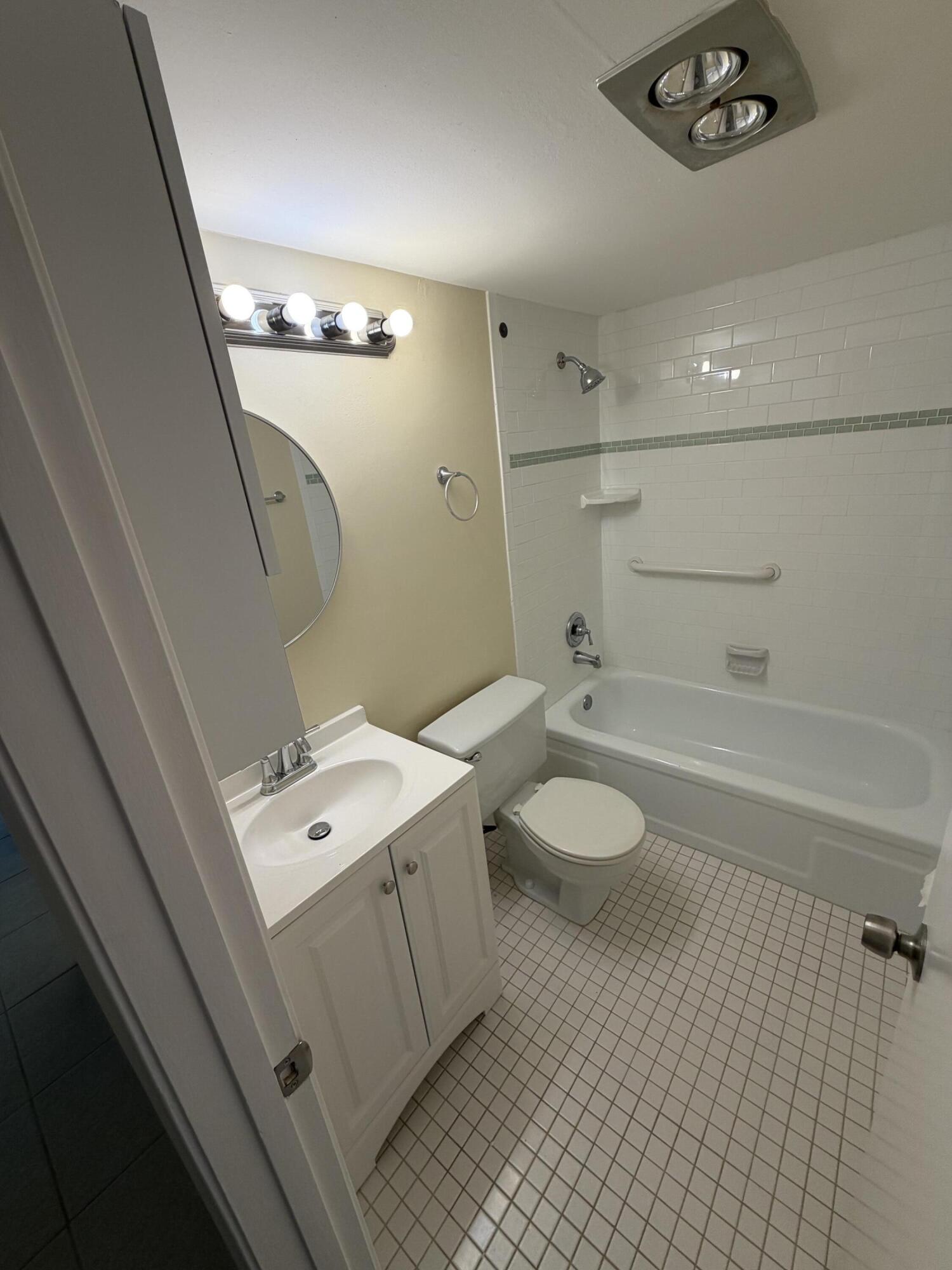 B26062523 Property Photo 6
