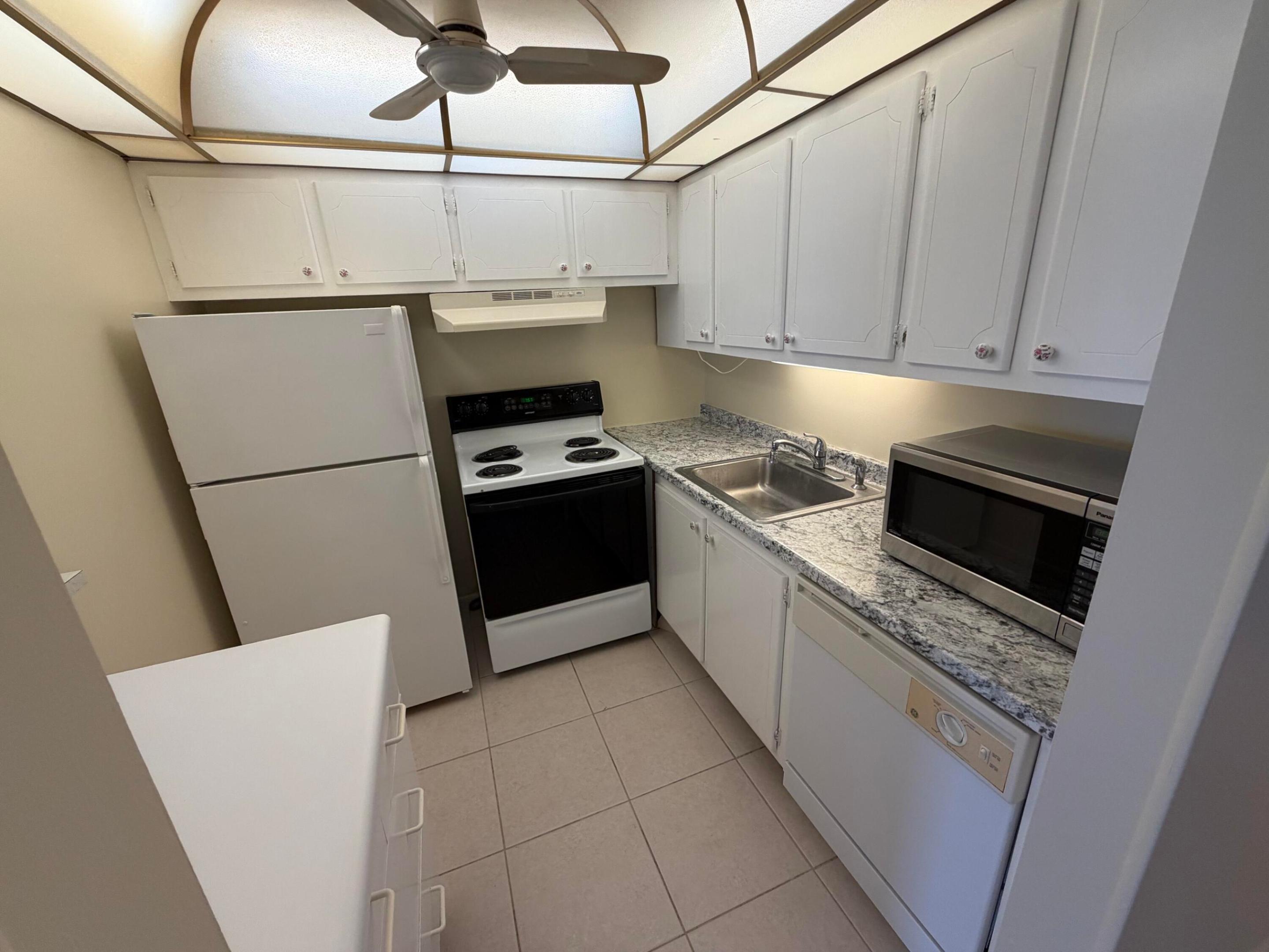 B26062523 Property Photo 8