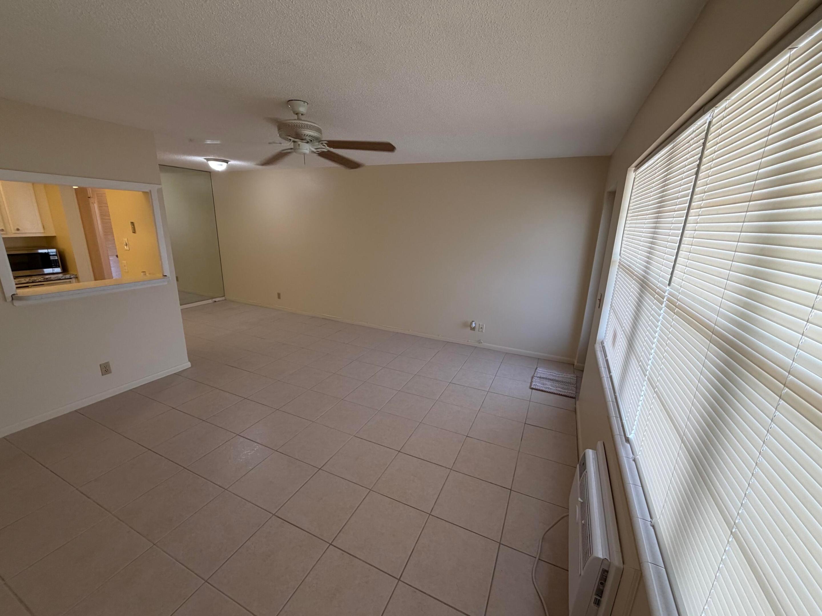 B26062523 Property Photo 12