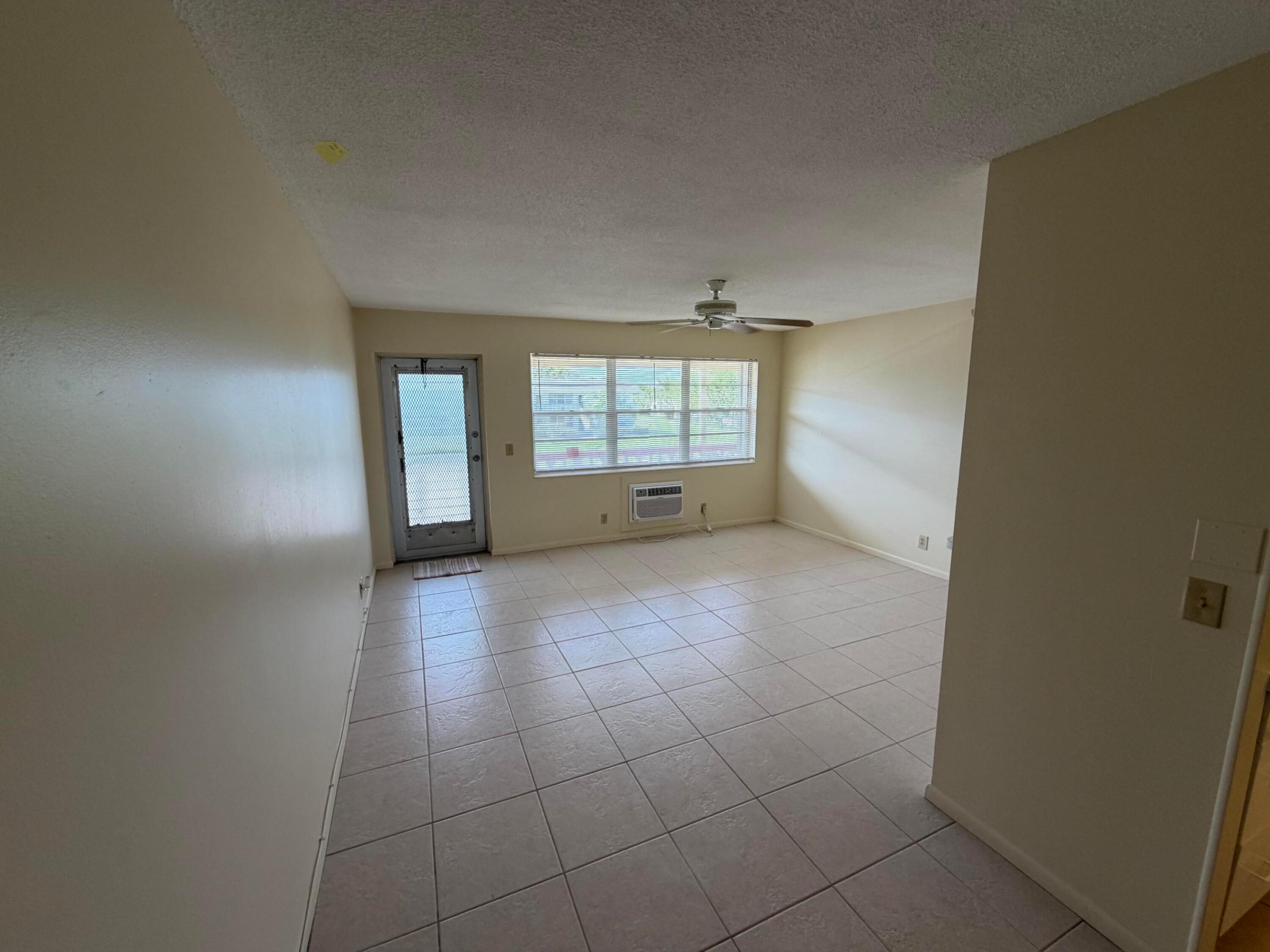 B26062523 Property Photo 14