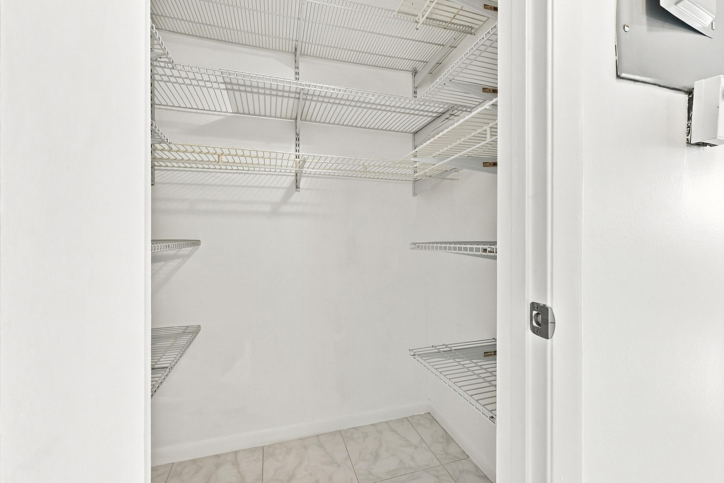 310 Oakridge R Court 310 Property Photo 26