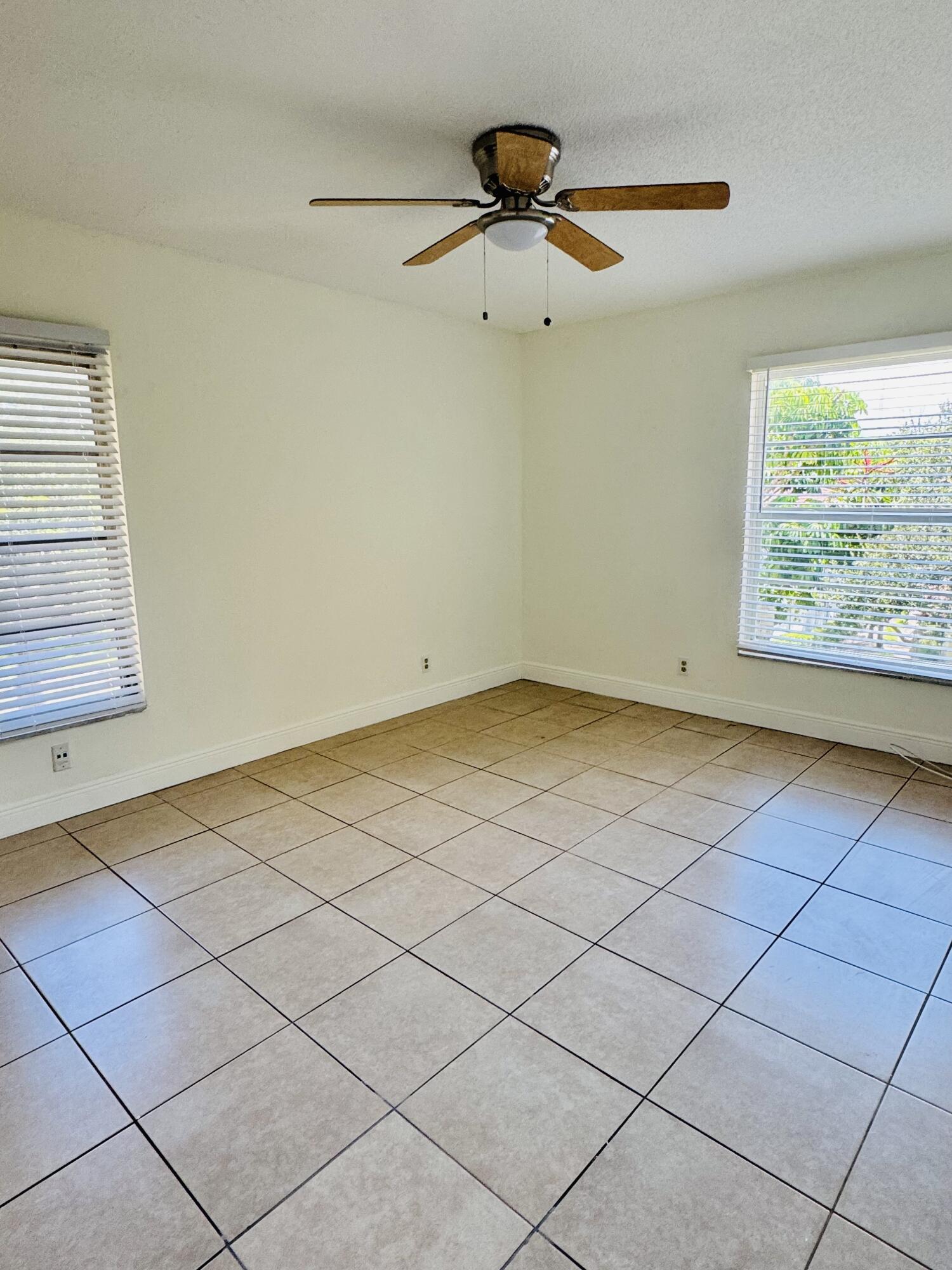 480 Nw 20th Street 3020 Property Photo 5