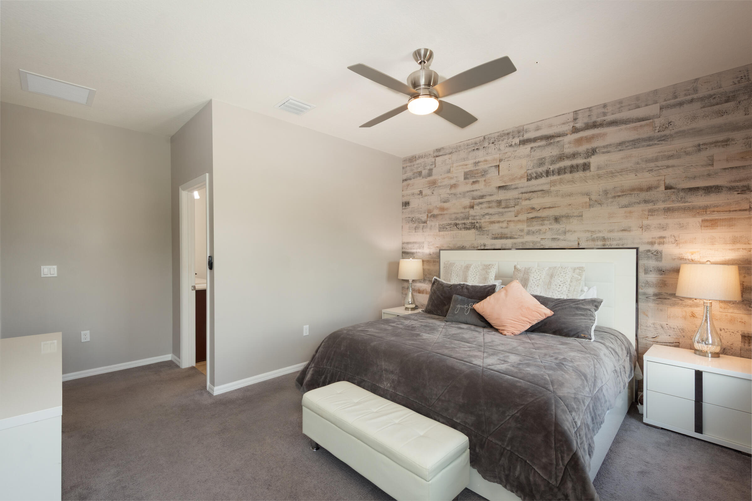4486 Appleton Circle W Property Photo 10