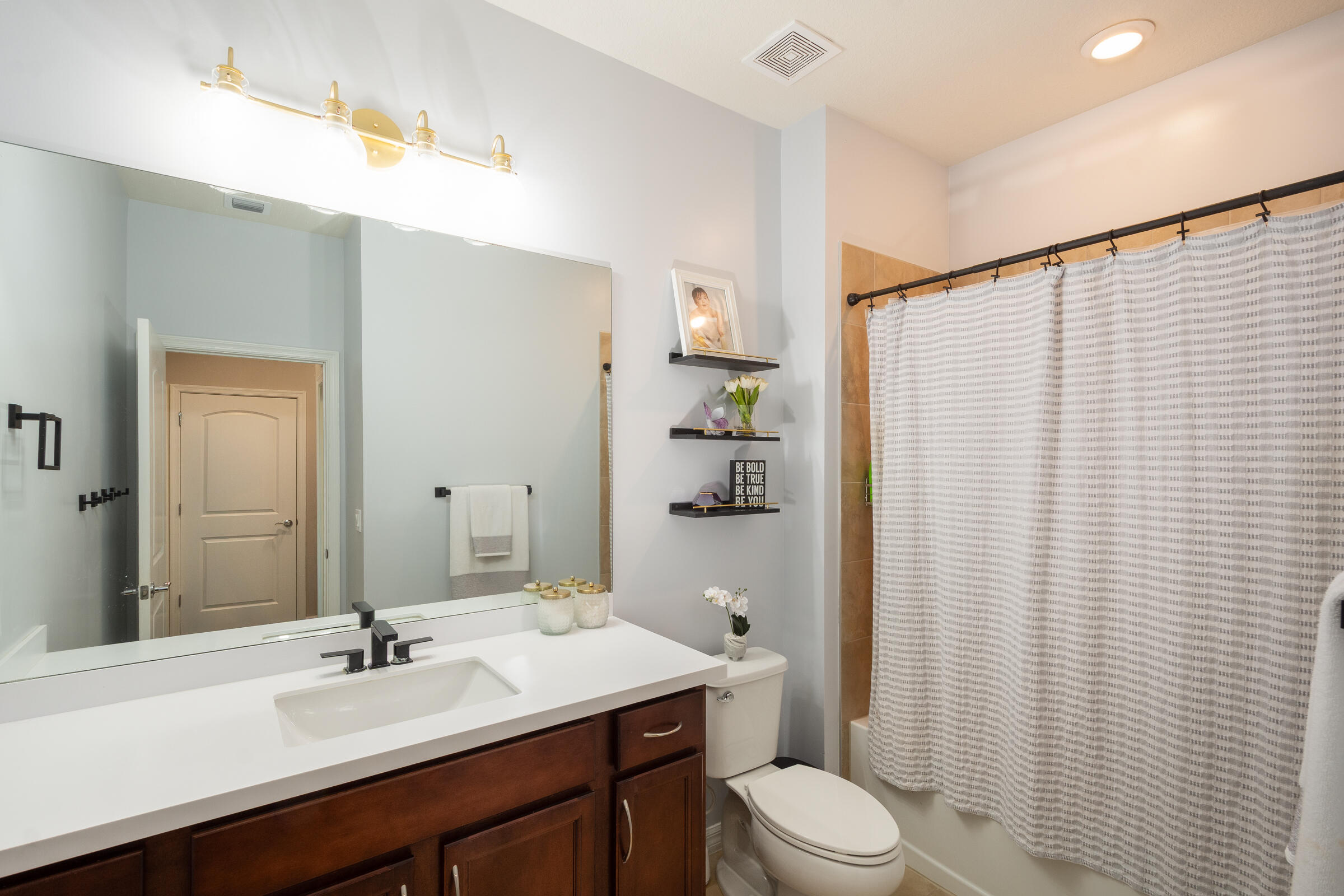 4486 Appleton Circle W Property Photo 16