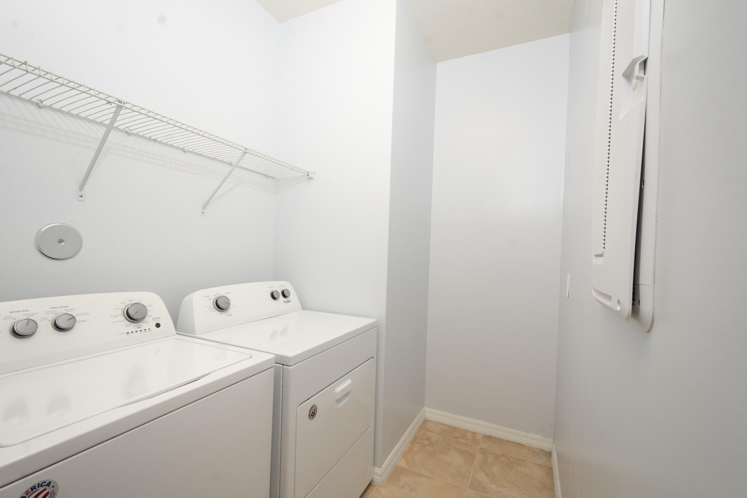 4486 Appleton Circle W Property Photo 18