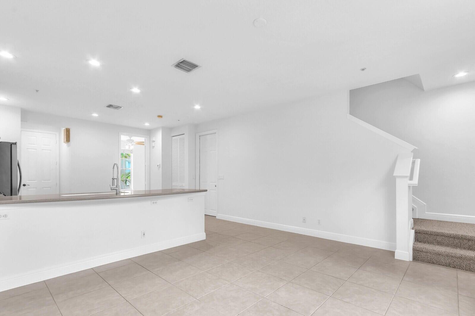 119 Osceola Lane Property Photo 4