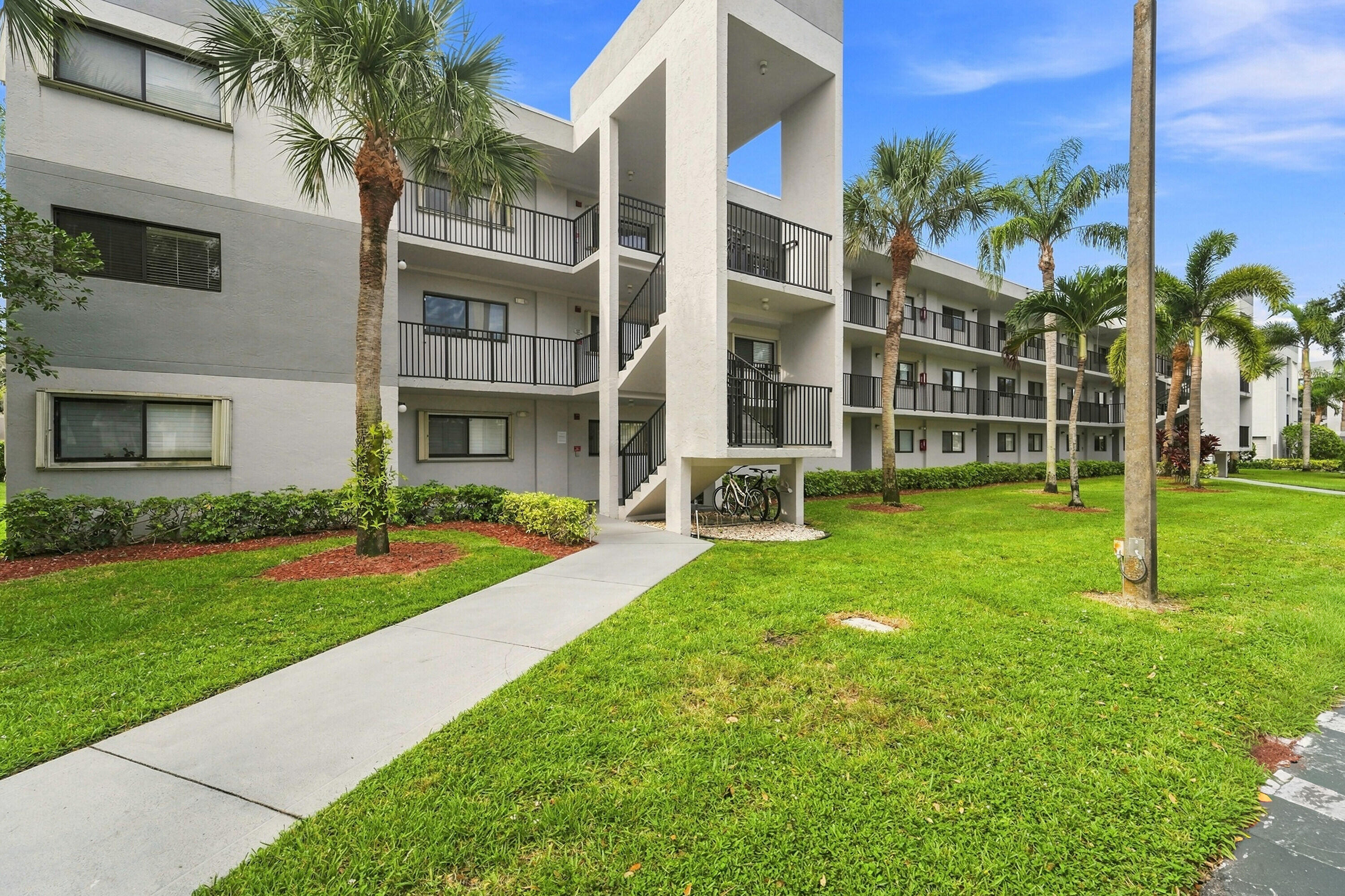 15355 Lakes Of Delray Boulevard 314 Property Photo 1