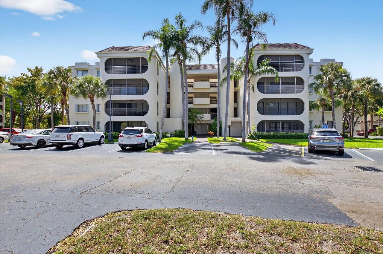 6342 Longboat Lane W 201 Property Photo 1
