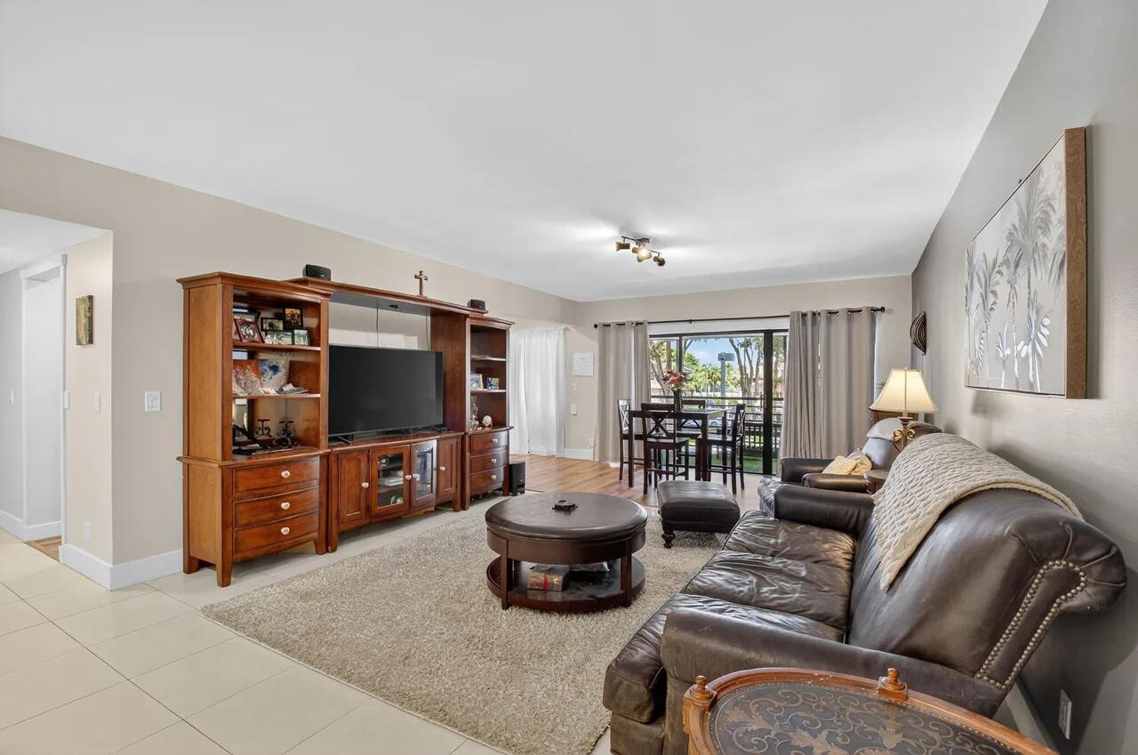 6342 Longboat Lane W 201 Property Photo 14
