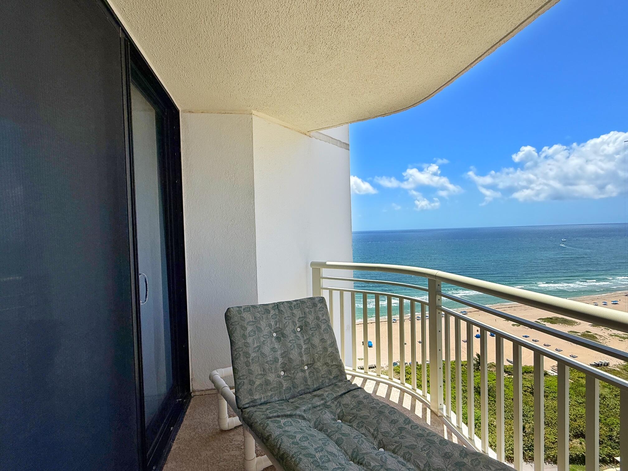 3000 N Ocean Drive 20-g Property Photo 2