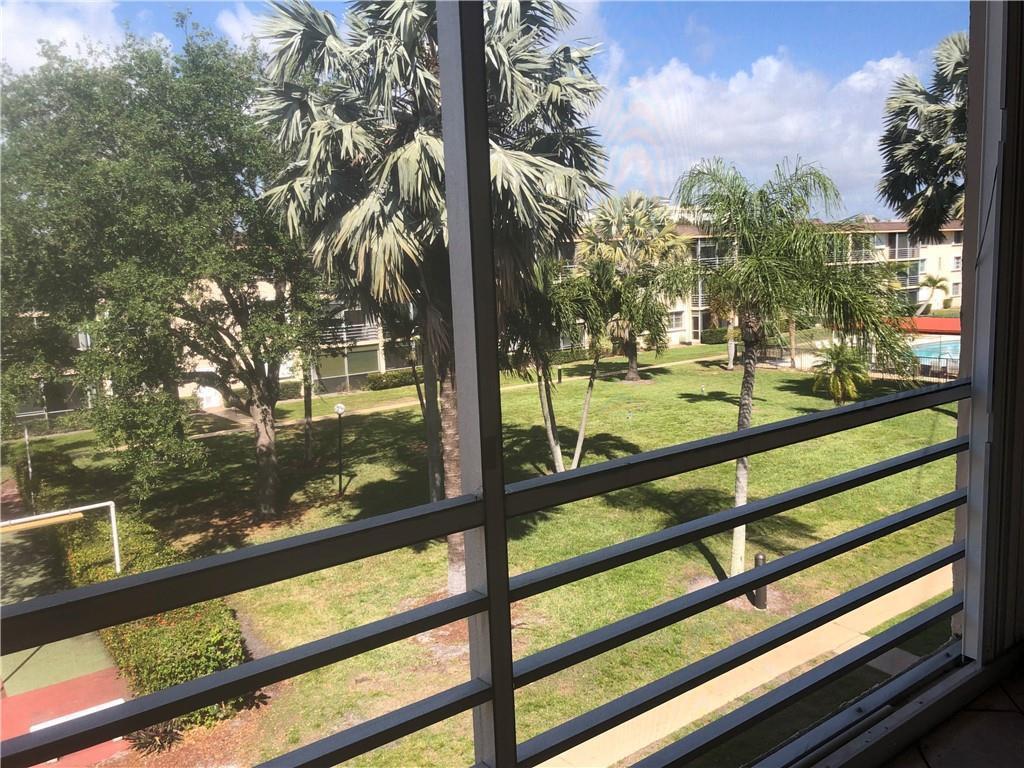4500 N Federal Highway 356g Property Photo 4