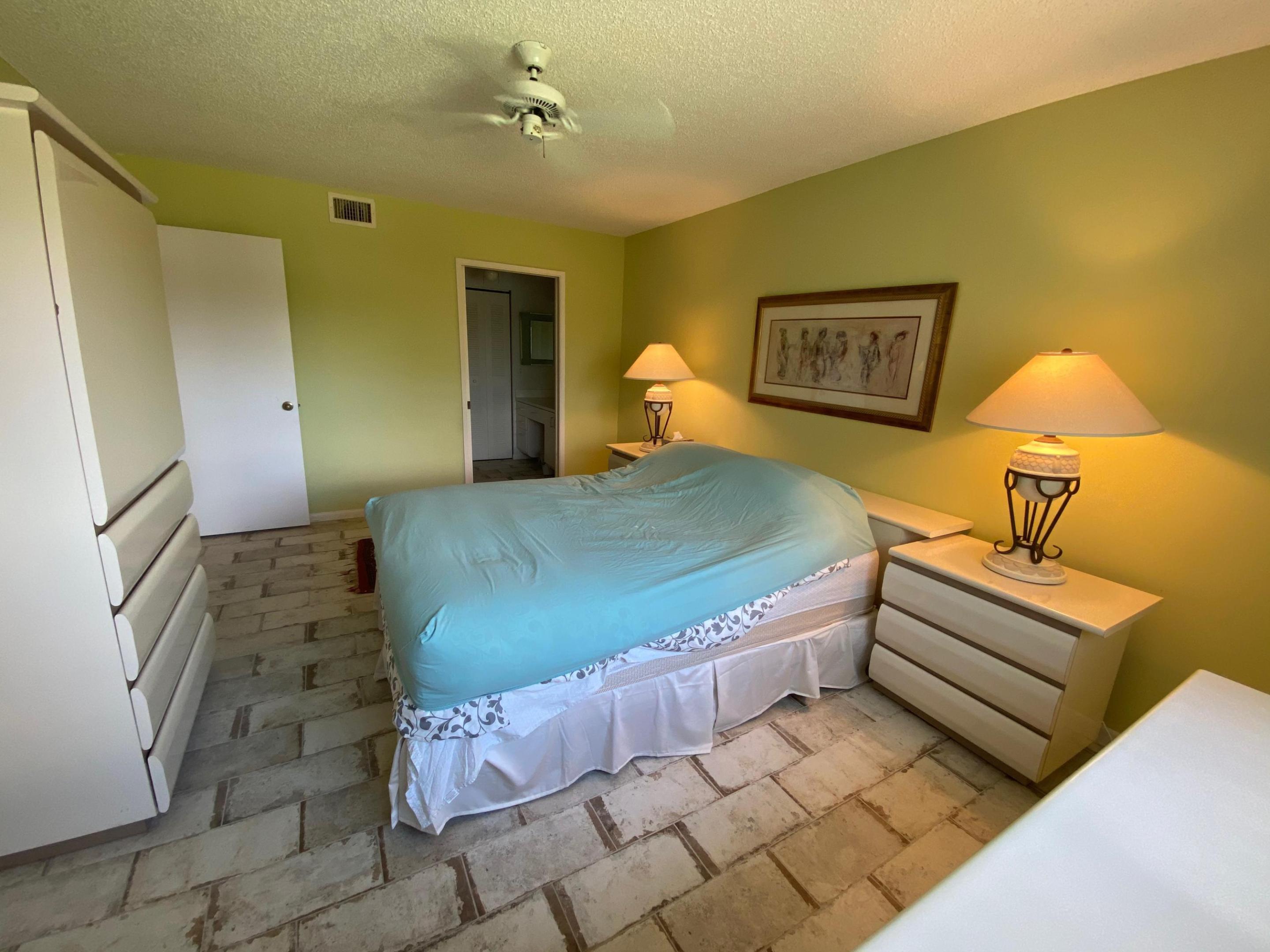 4735 Lucerne Lakes Boulevard E 410 Property Photo 12