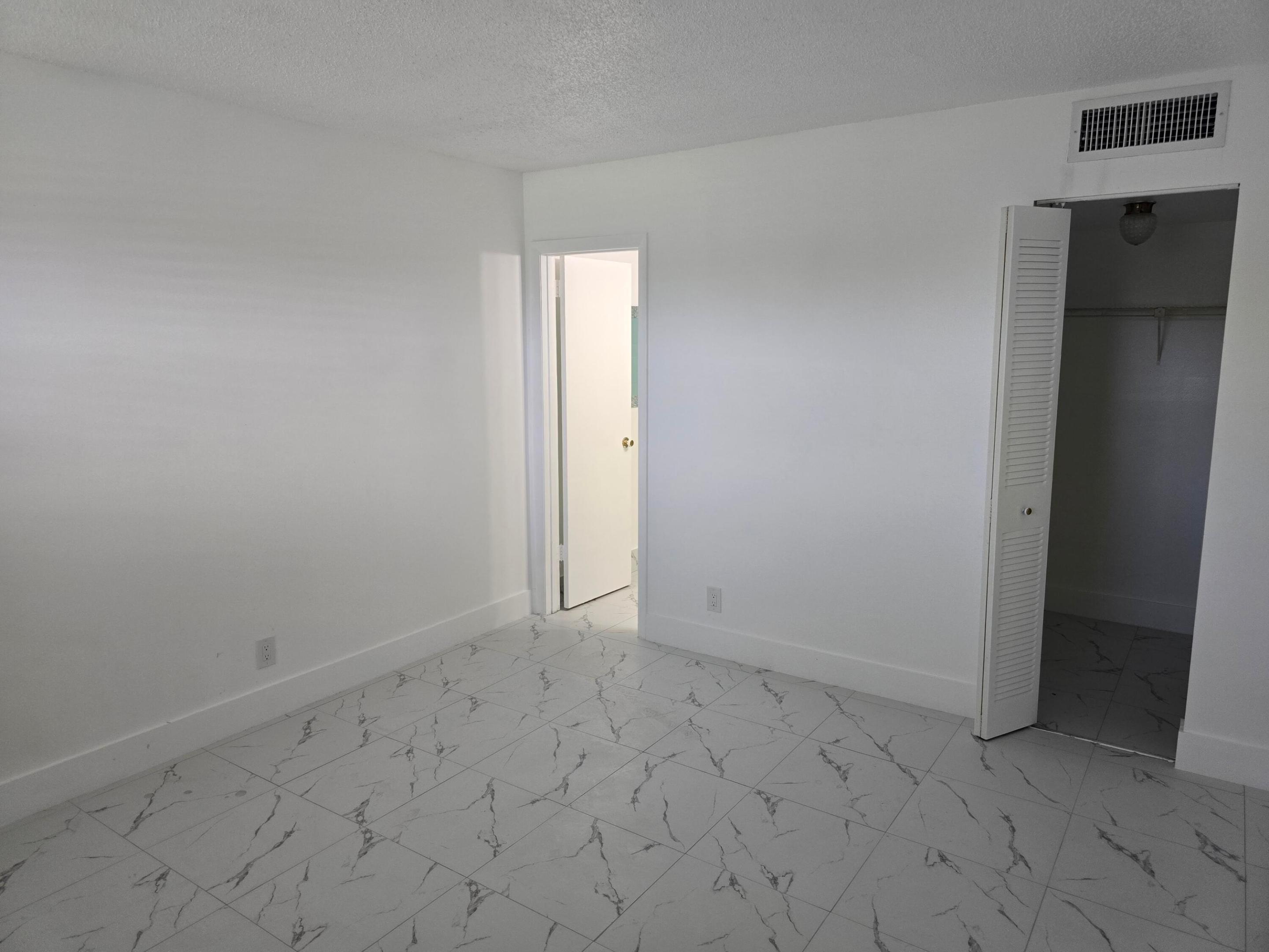 7900 Fairview Drive 206 Property Photo 7