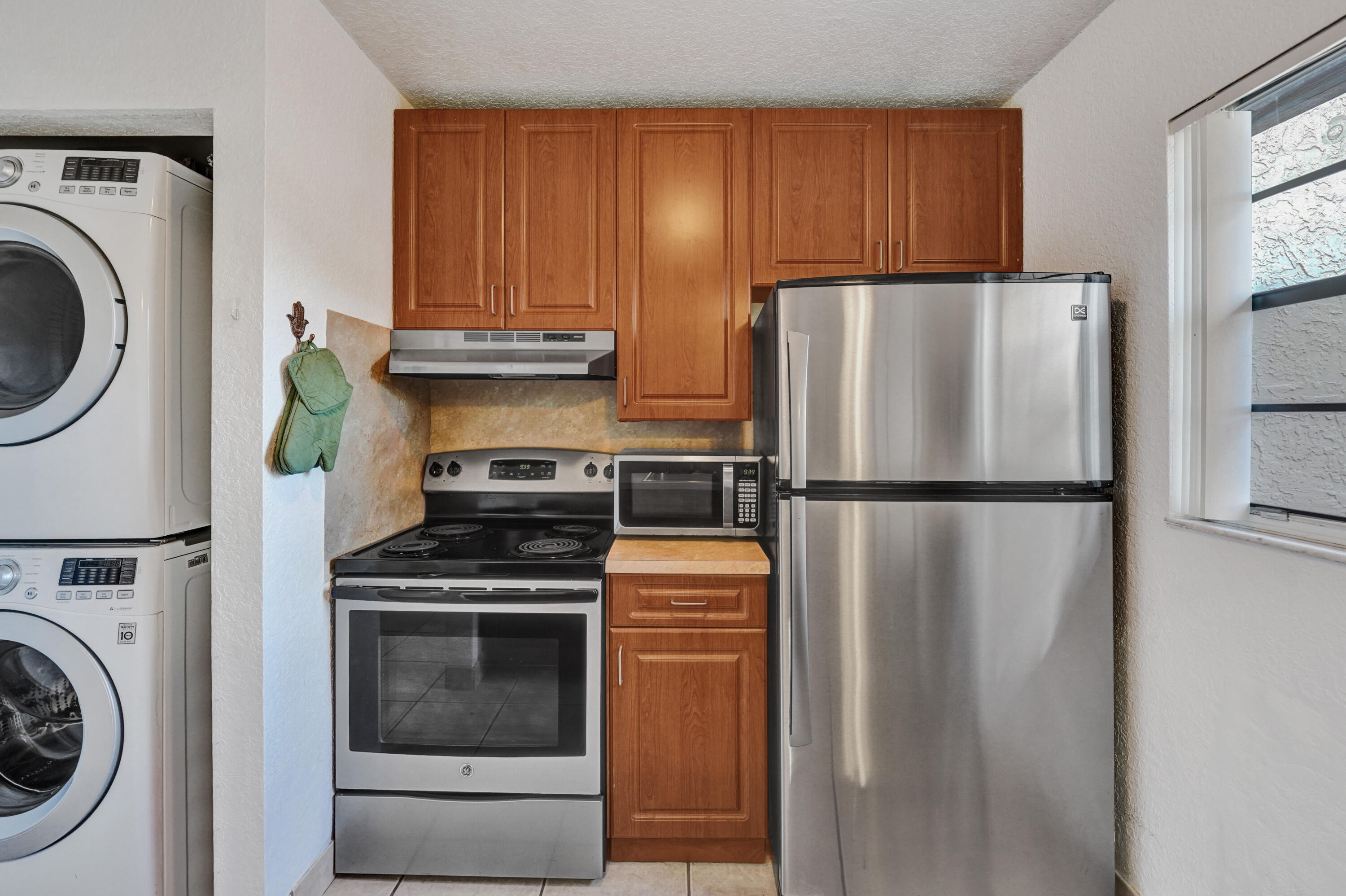 B26062610 Property Photo 13