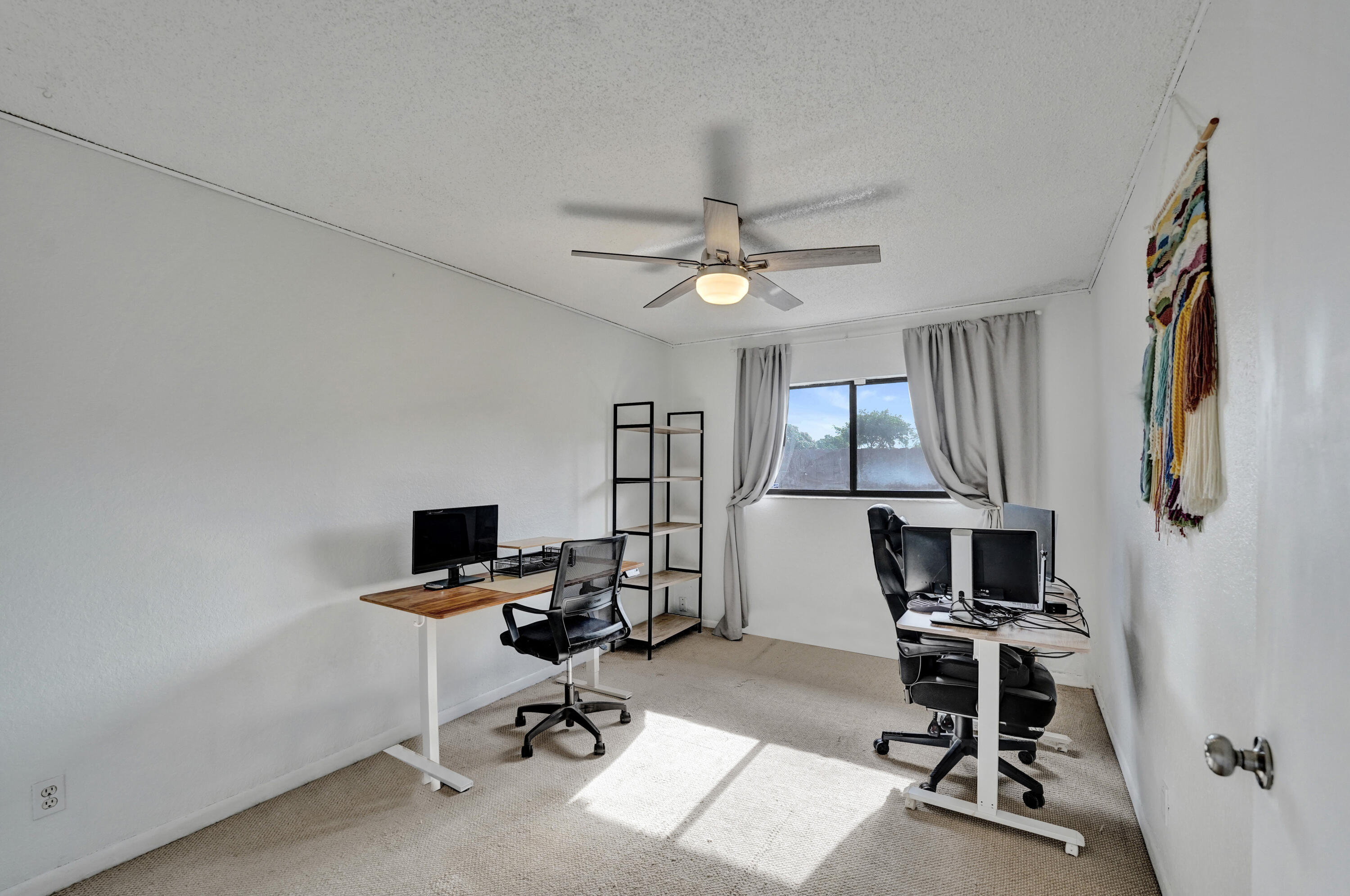 B26062610 Property Photo 25