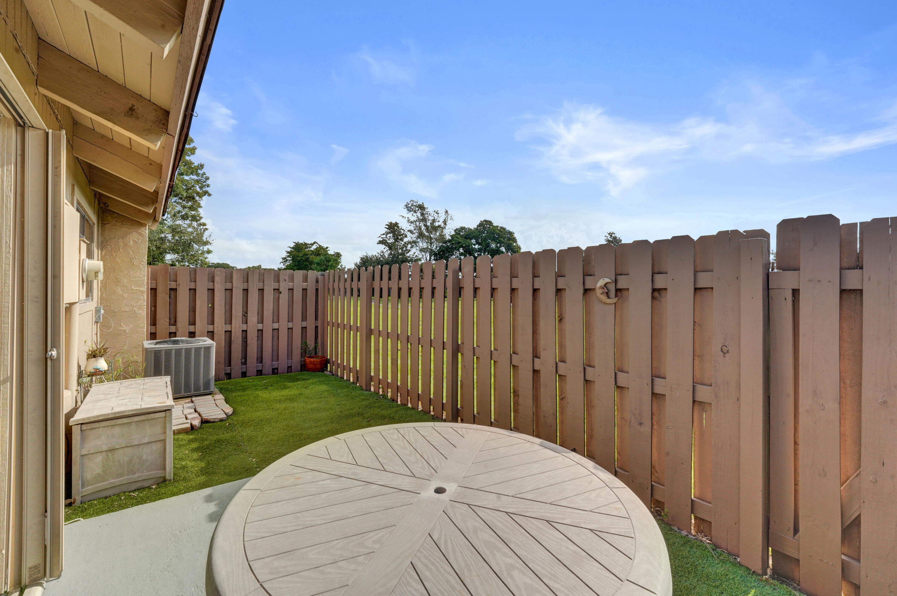 B26062610 Property Photo 52