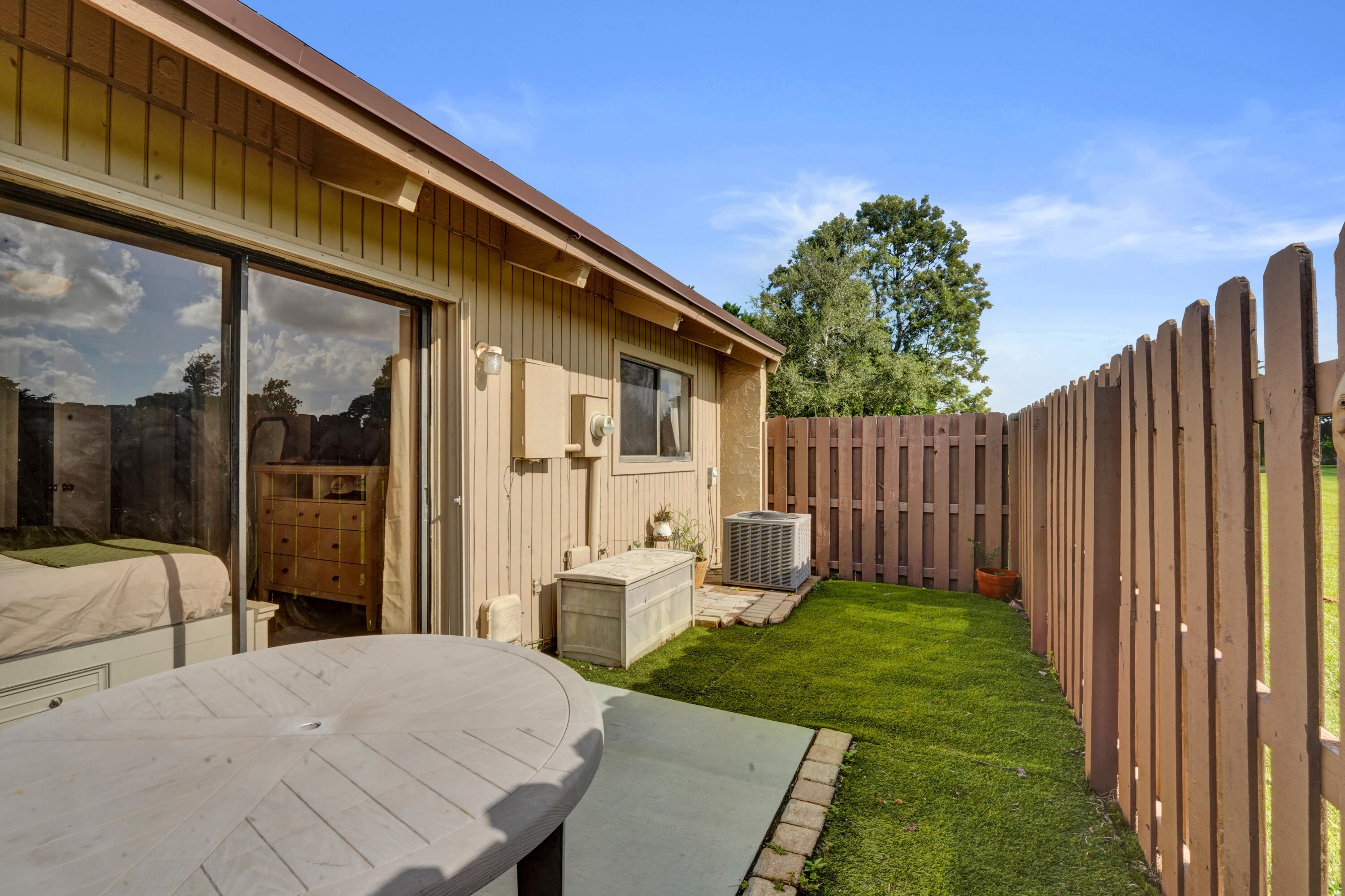 B26062610 Property Photo 53