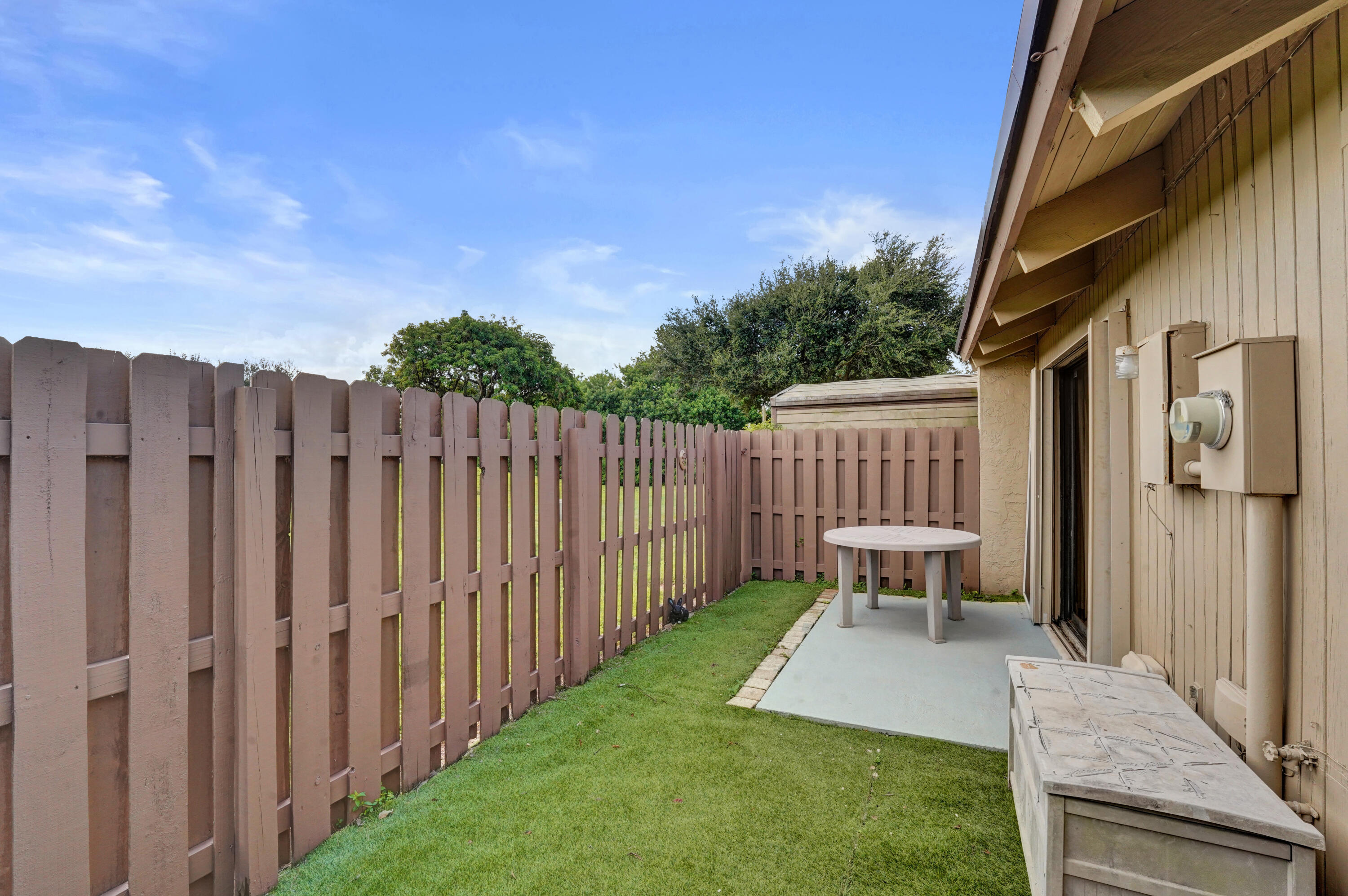 B26062610 Property Photo 54
