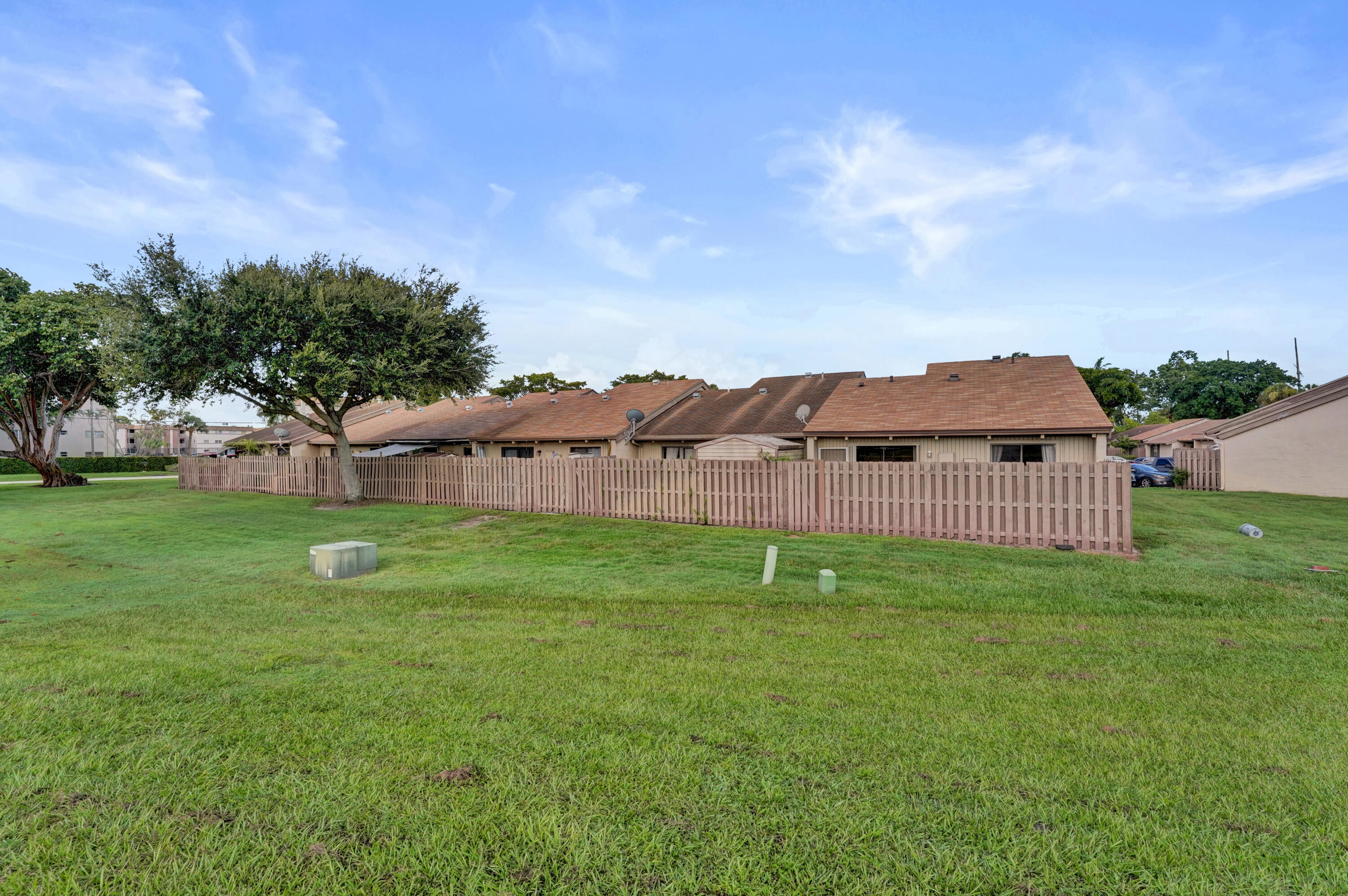 B26062610 Property Photo 56